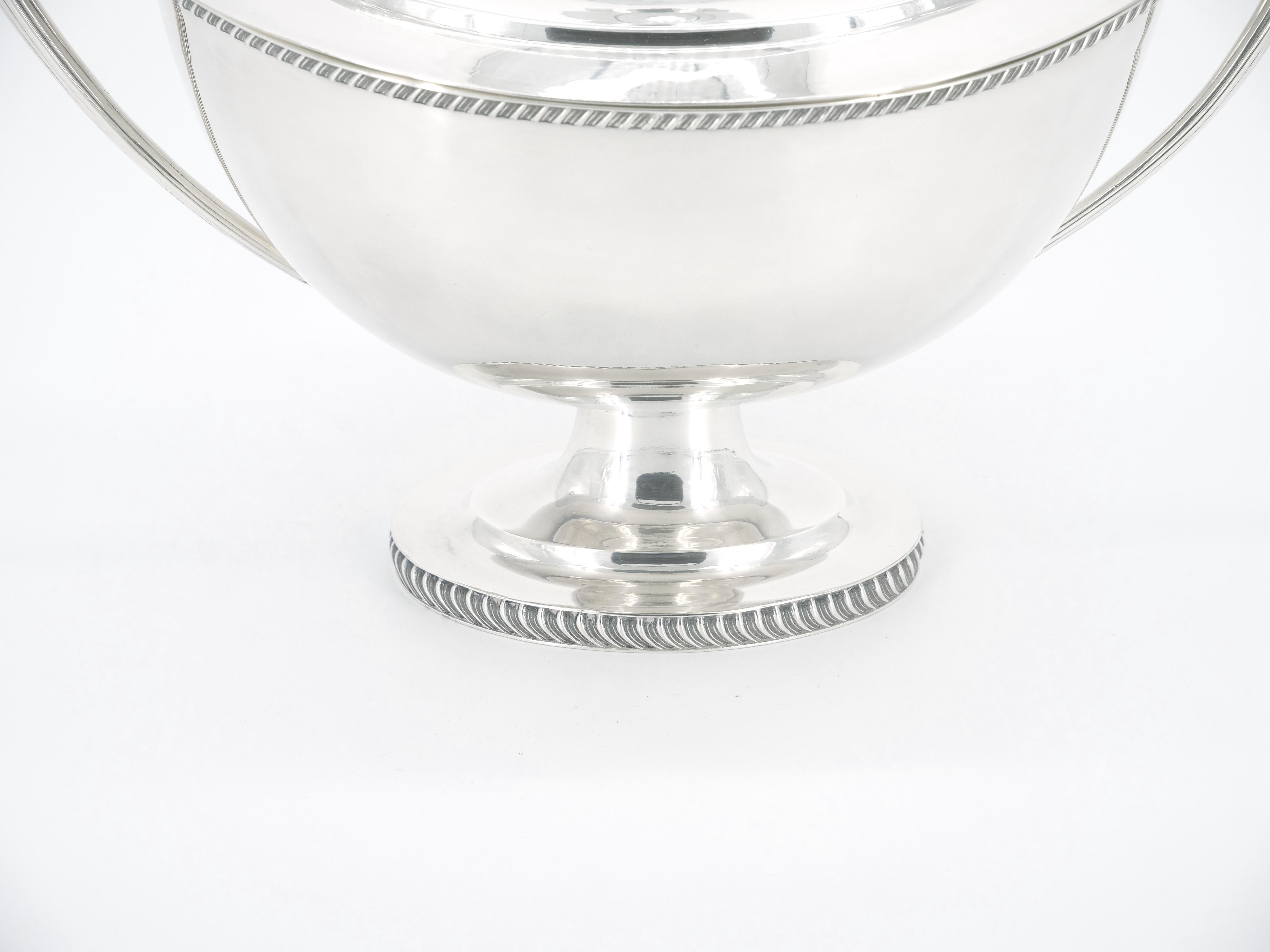 Large English Silver Plate Tableware Covered Tureen For Sale 3