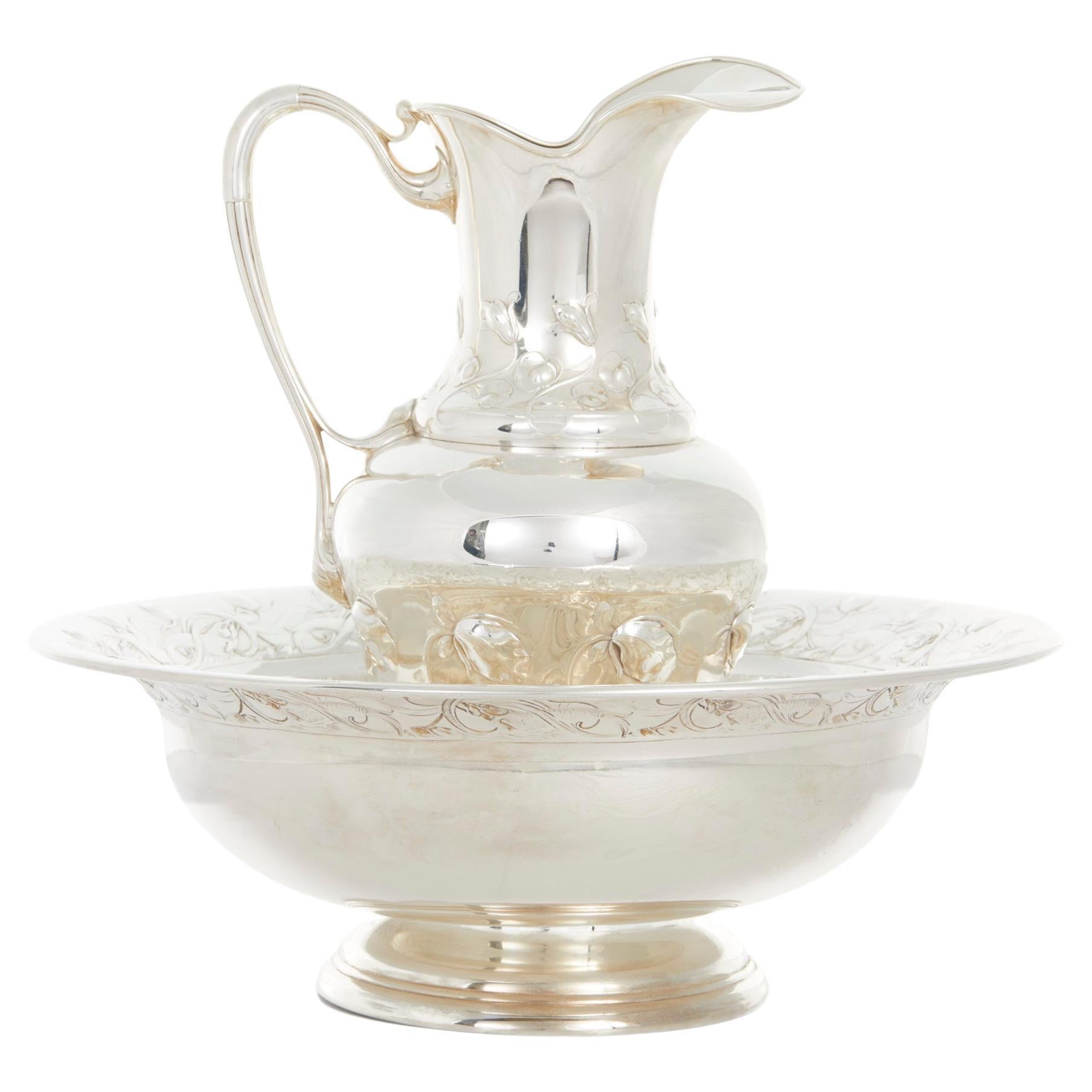 Large English Silver Plated Centerpiece Basin / Jug For Sale