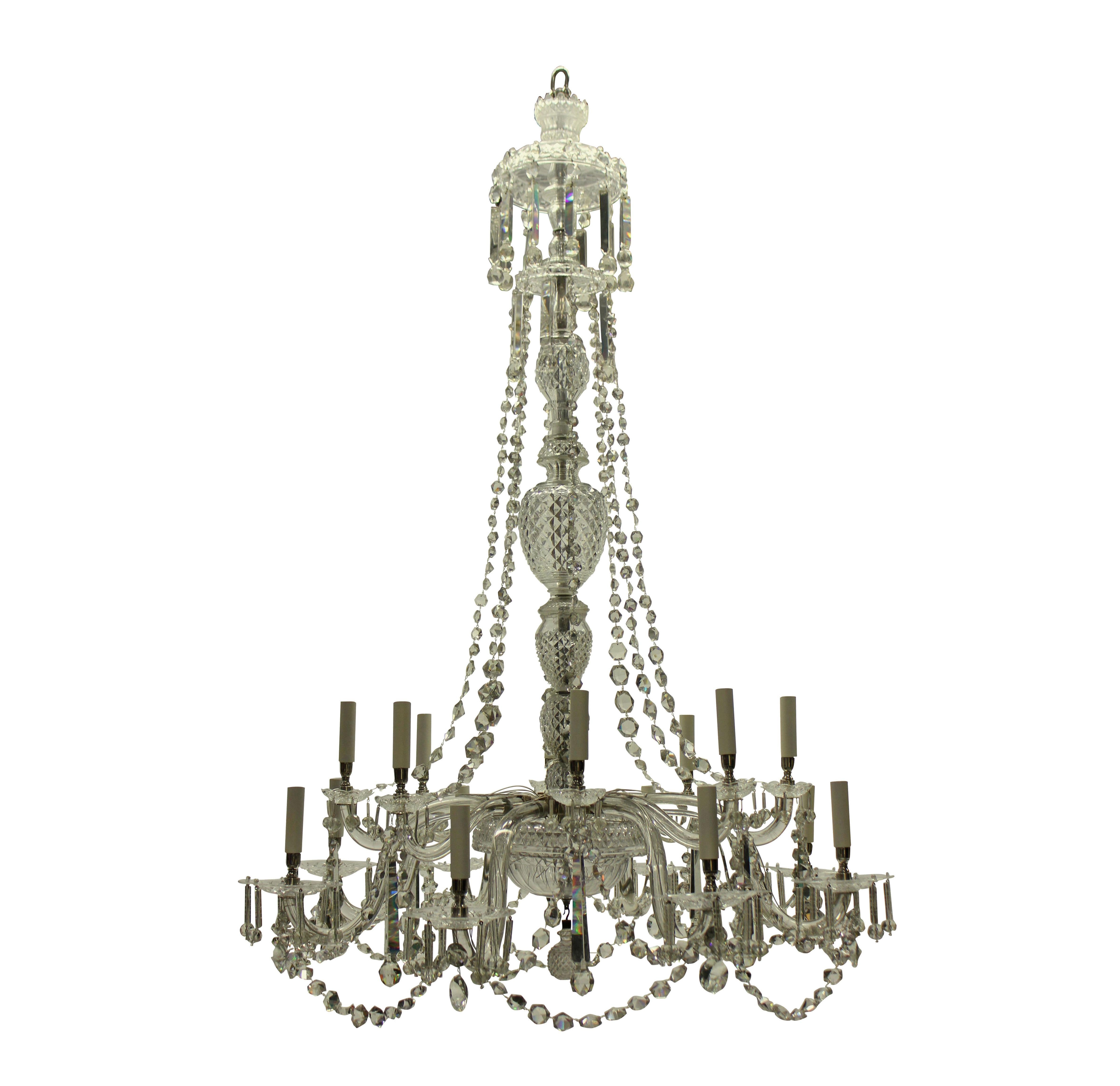 Large English Sixteen Arm Cut Glass Chandelier of Fine Quality For Sale 3