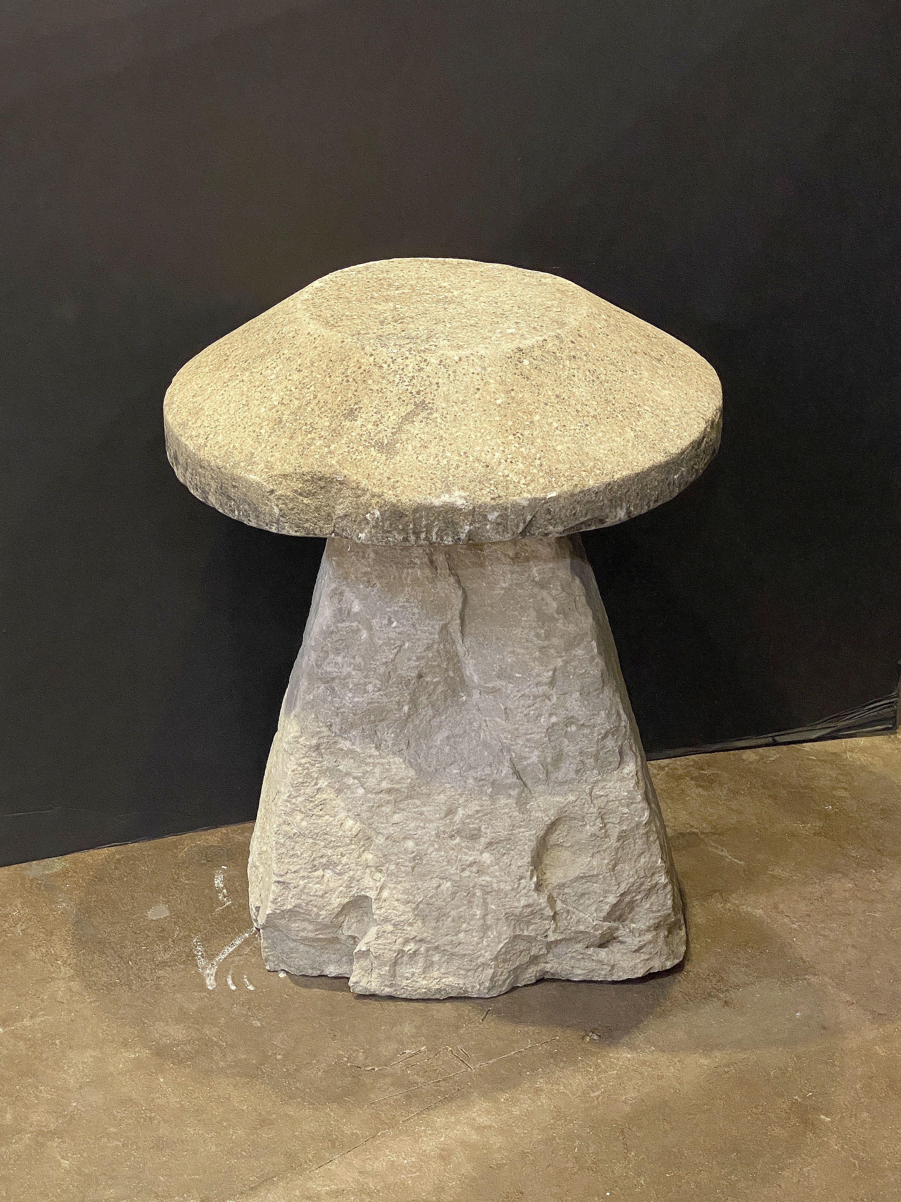 Rustique Grande pierre anglaise de Steddle ou Staddle pour le jardin
