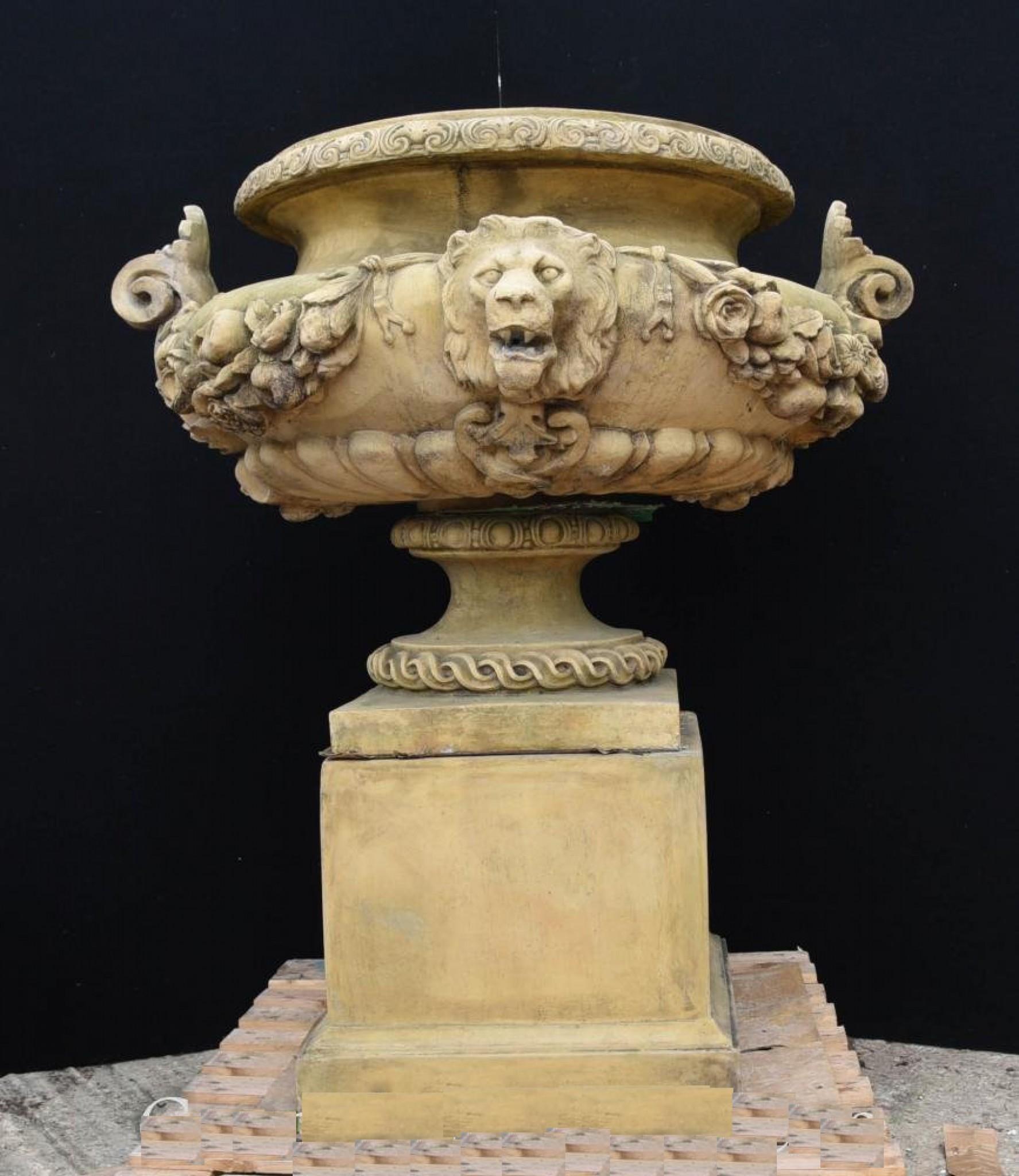 Gorgeous English stone garden urn on pedestal plinth base
Good size to this architectural piece
Can you imagine how it would look with flowers overflowing?
Offered in great condition, ready for home use right away
Viewings available - please let us
