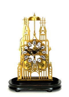 Gran reloj esqueleto de estilo inglés con escape de corona catedral y sonería Fusee