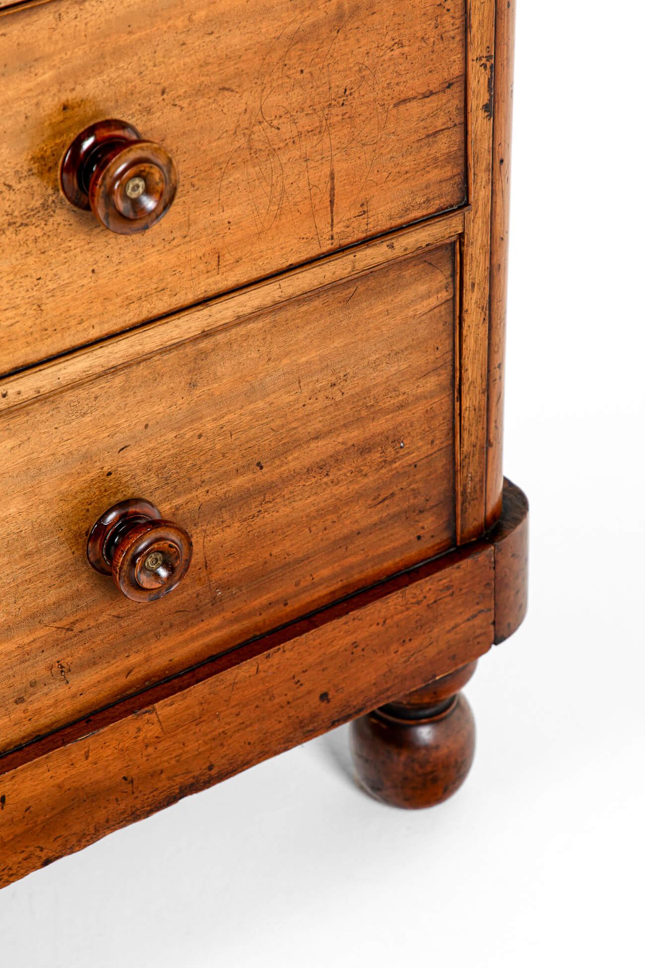 Large English Victorian Chest of Drawers 1