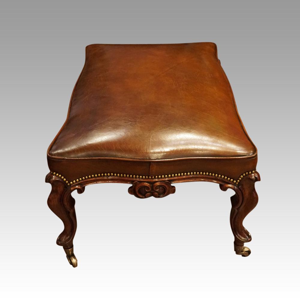 Large English Victorian Leather Stool Coffee Table, circa 1865 In Good Condition For Sale In Salisbury, Wiltshire