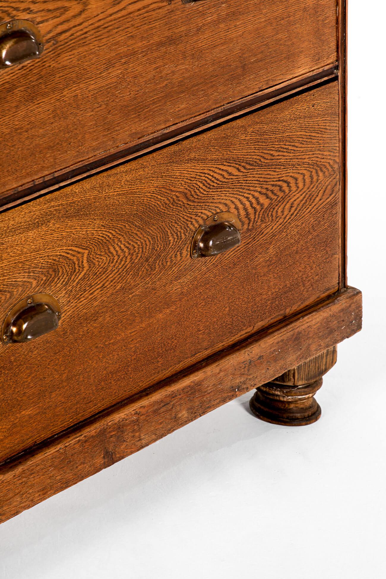 Large English Victorian Oak Haberdashery Drawers im Angebot 3