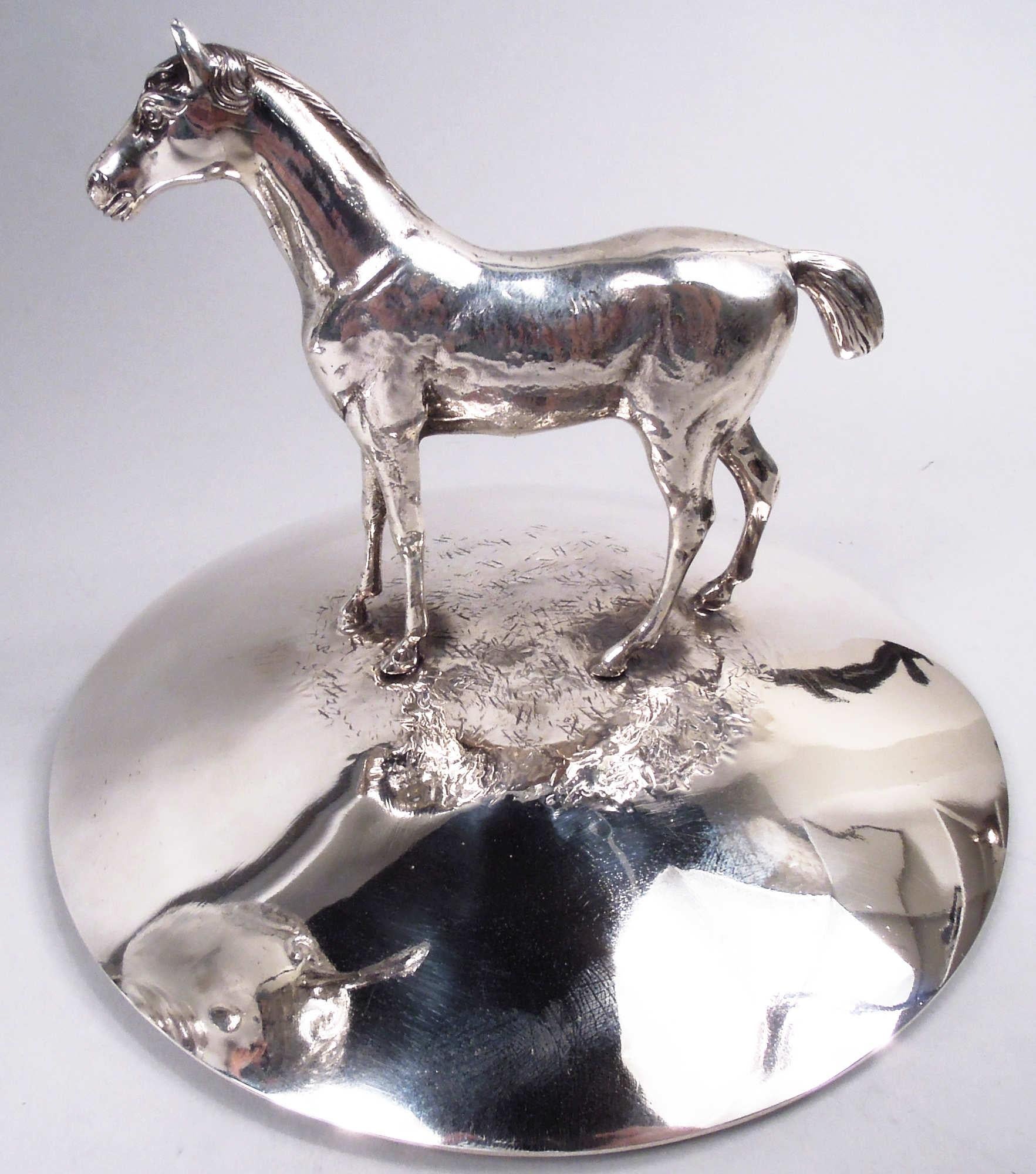 Large English Victorian Sterling Silver Horse Harness Race Trophy, 1898 For Sale 2