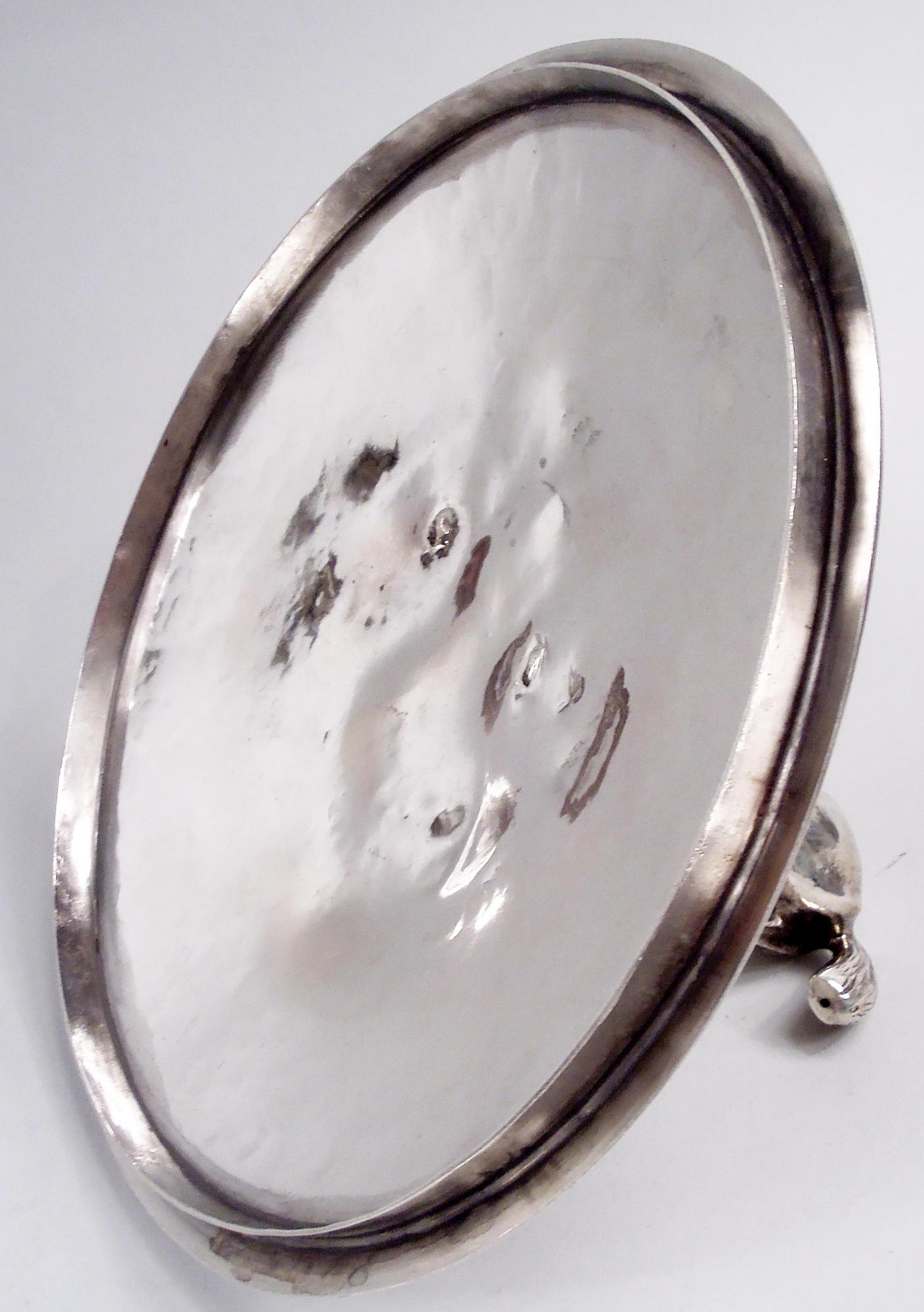 Large English Victorian Sterling Silver Horse Harness Race Trophy, 1898 For Sale 3
