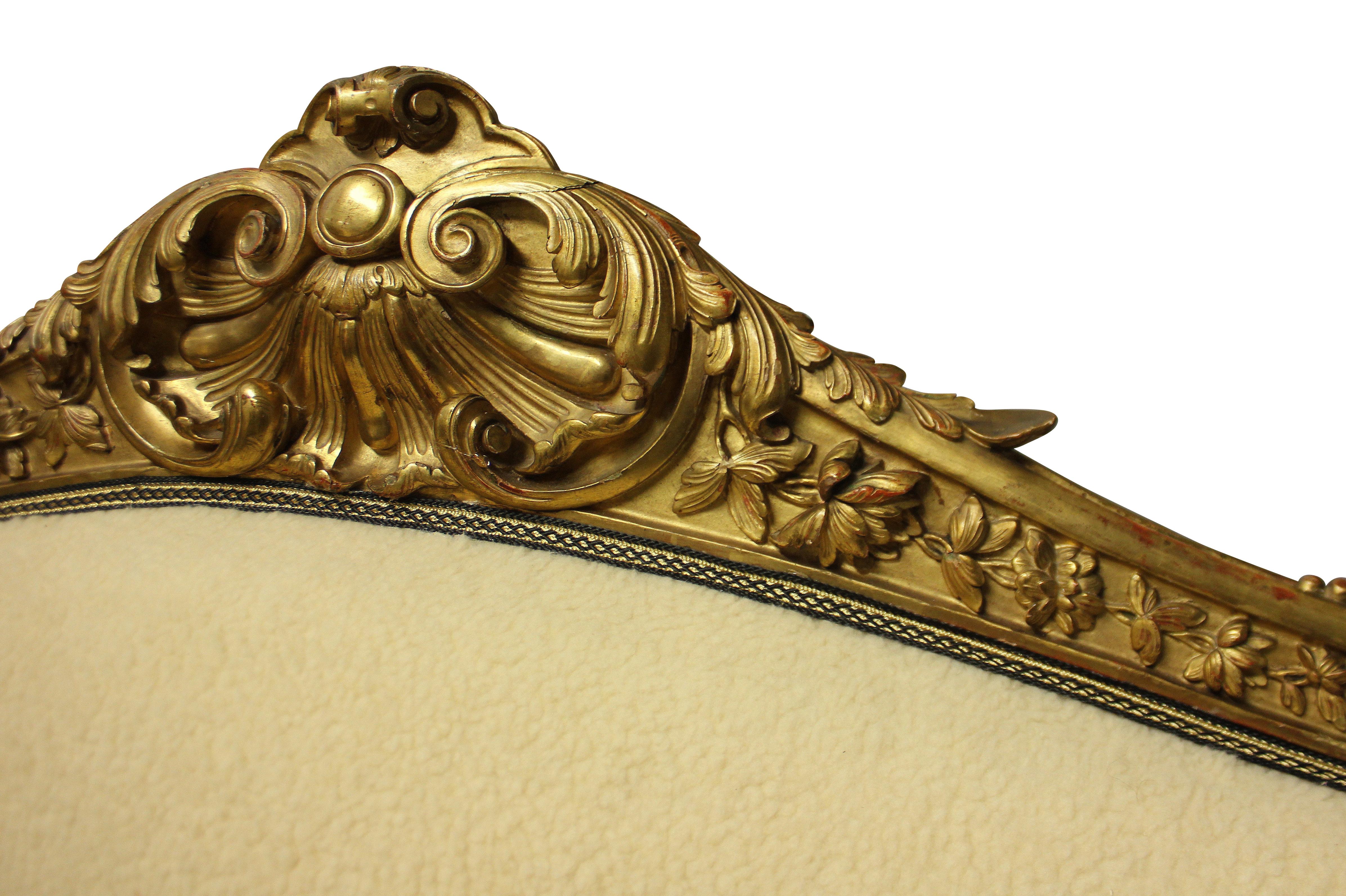 19th Century Large English Water Gilded and Finely Carved Settee