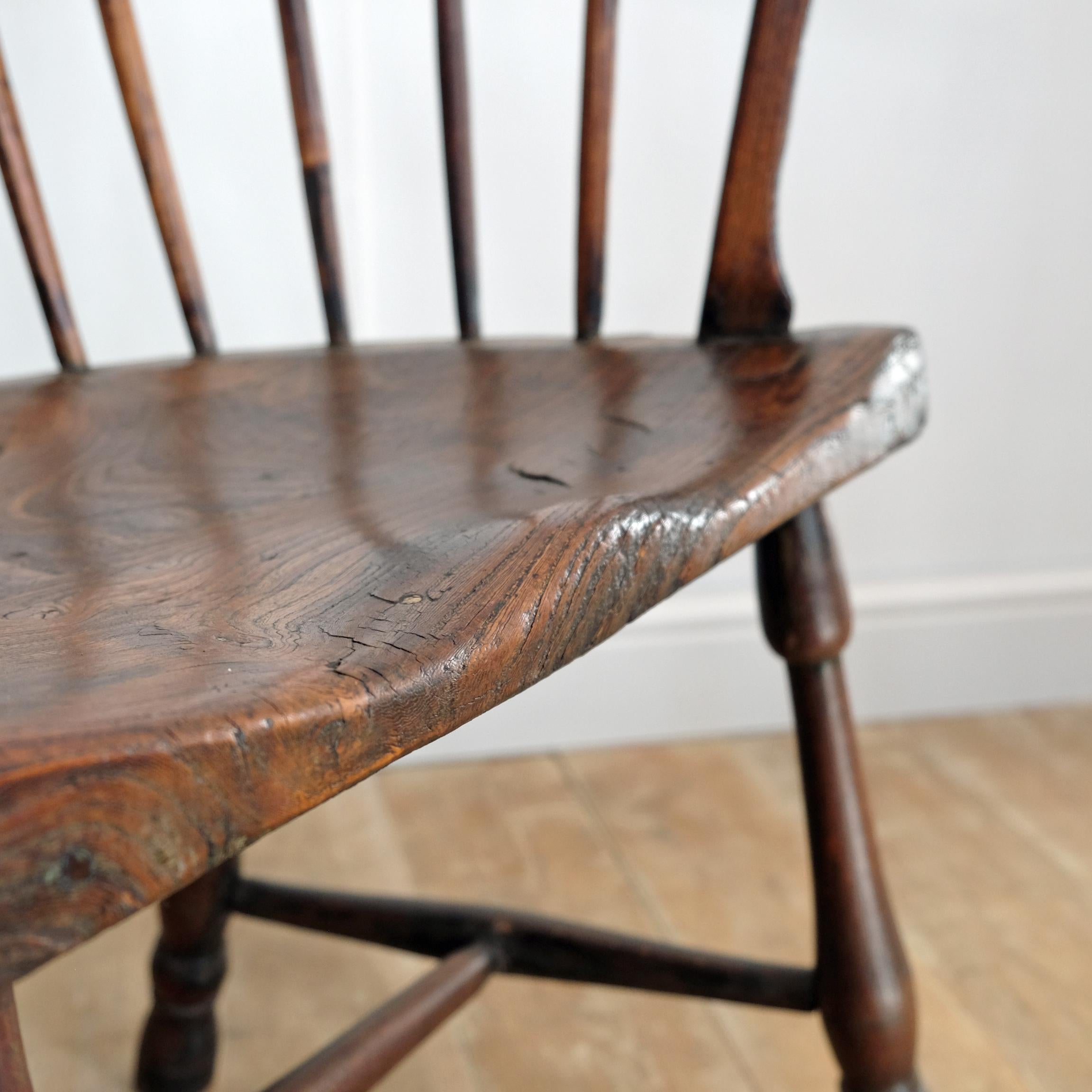 Large English West Country Comb Back Windsor Chair, 18th Century, Provincial In Good Condition For Sale In Totnes, GB