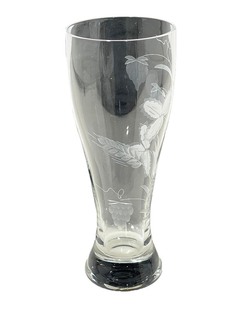 Large engraved beer glasses with wheat and fruit pattern, 1950s In Good Condition For Sale In Delft, NL