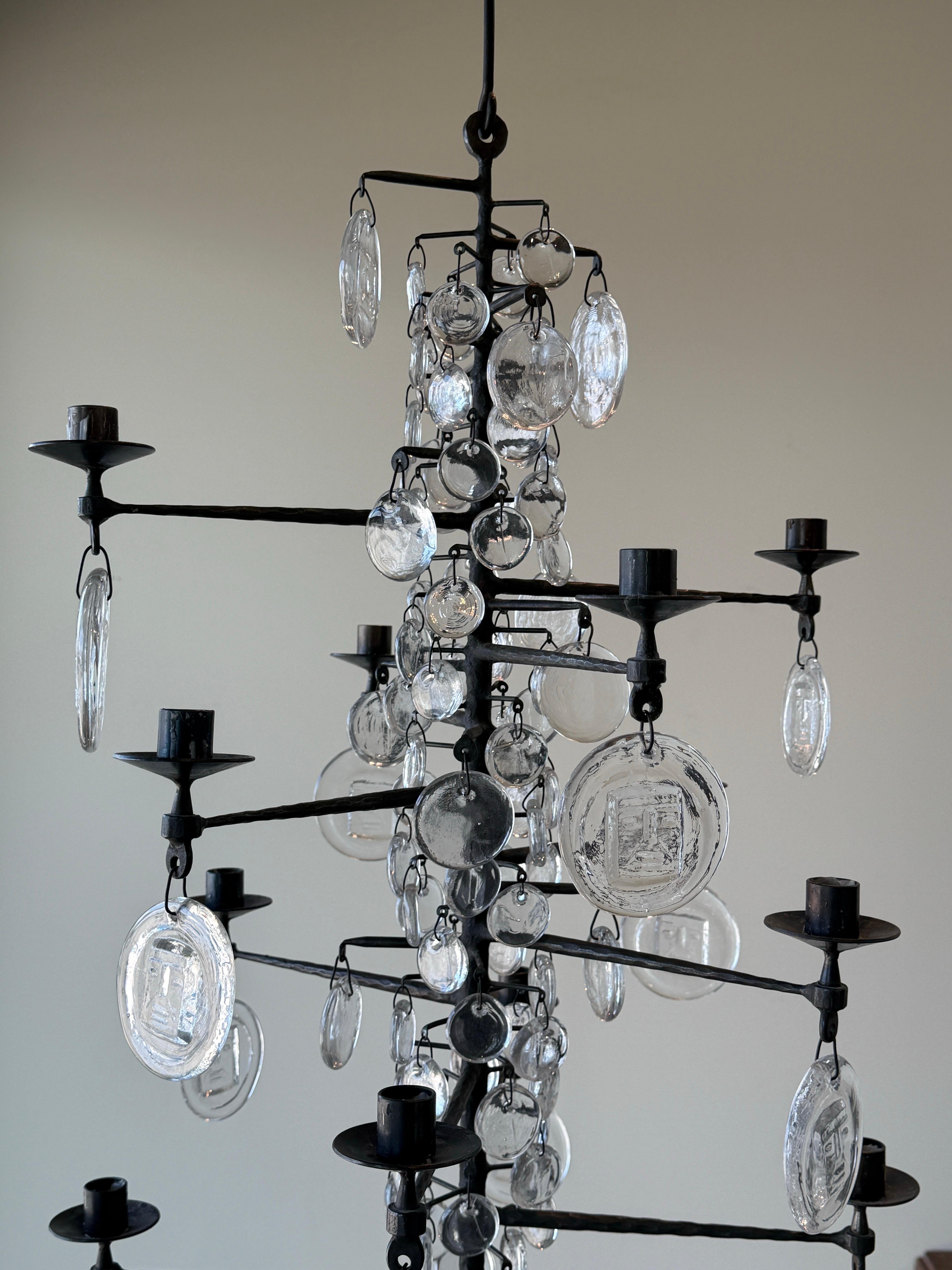 Grand lustre en fer et verre d'Erik Hoglund en vente 2
