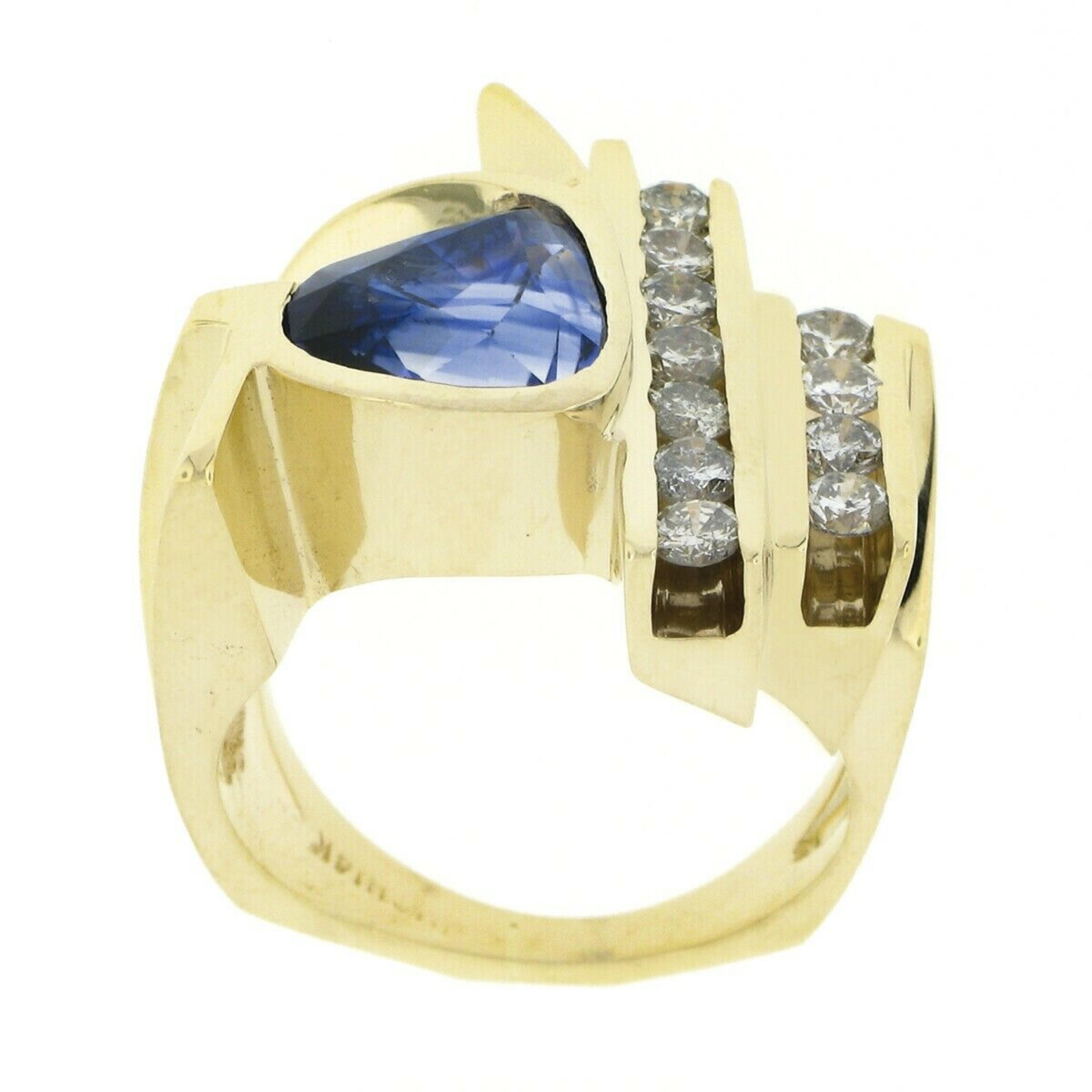 Large Estate 14k Gold Trillion Tanzanite & Round Diamond Polished Geometric Ring For Sale 3