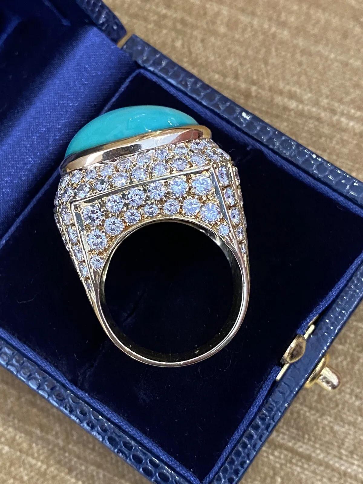 Large Estate Pavé Diamond and Turquoise Dome Ring in 18k Yellow Gold In Excellent Condition For Sale In La Jolla, CA