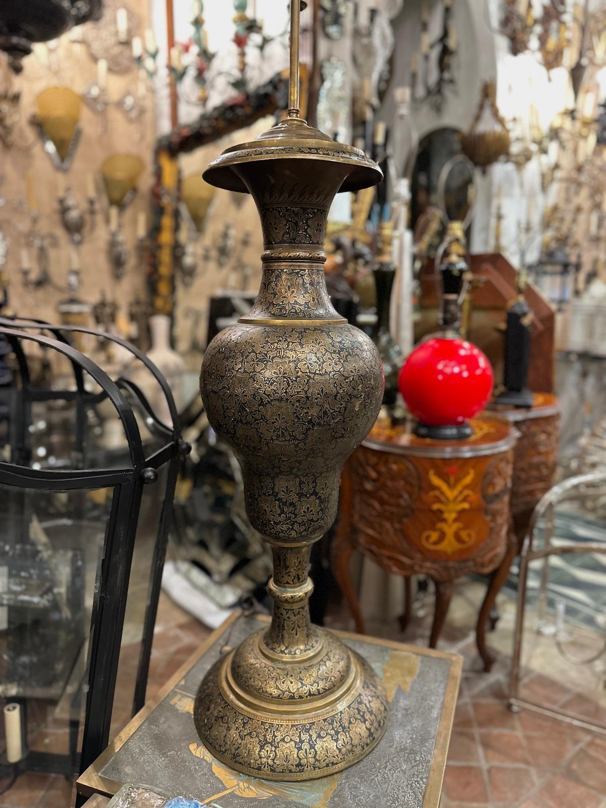 Large Etched Bronze Lamp In Good Condition For Sale In New York, NY