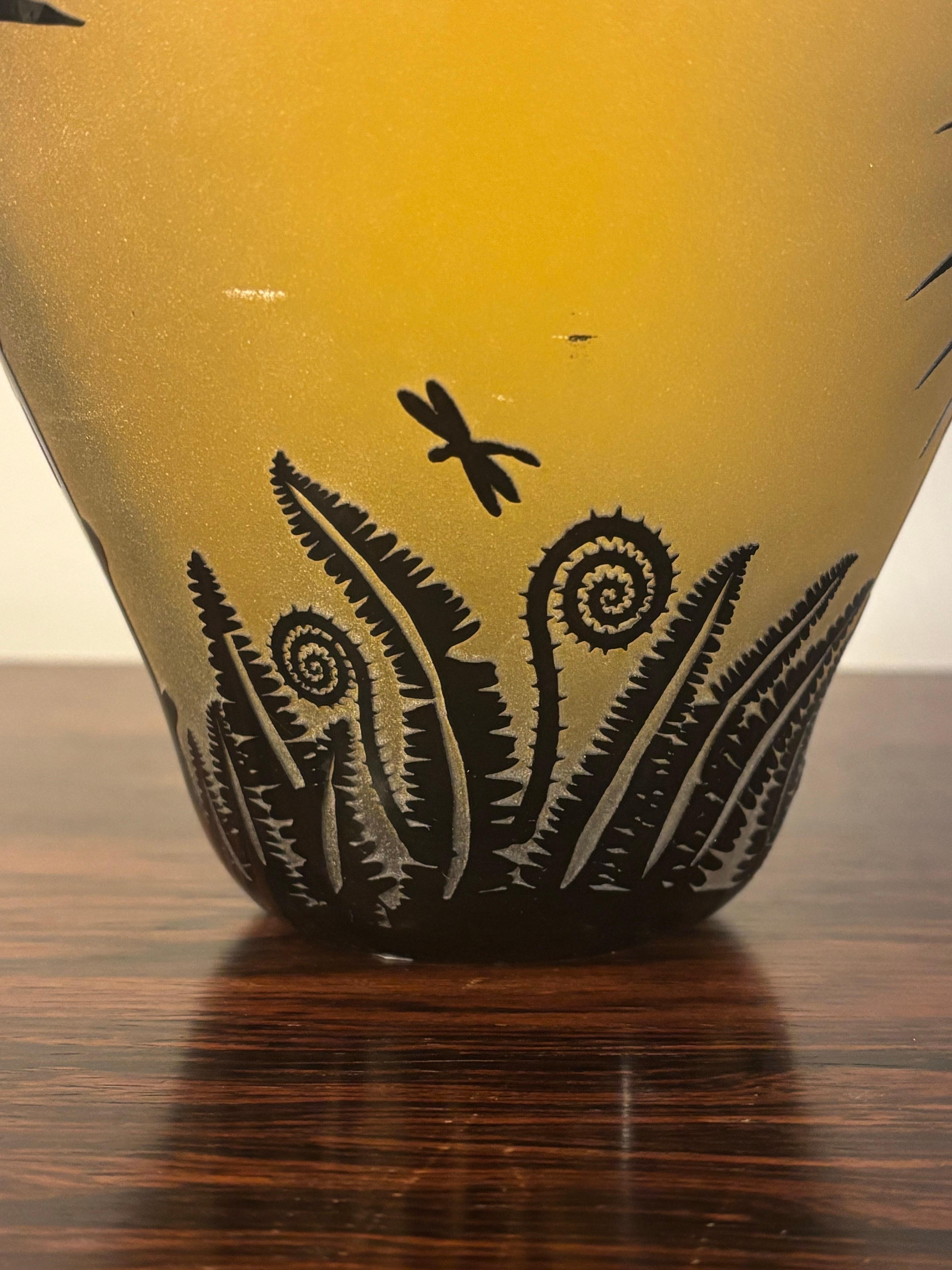 XXIe siècle et contemporain Grand vase d'art en verre gravé de Duncan McClellan en vente