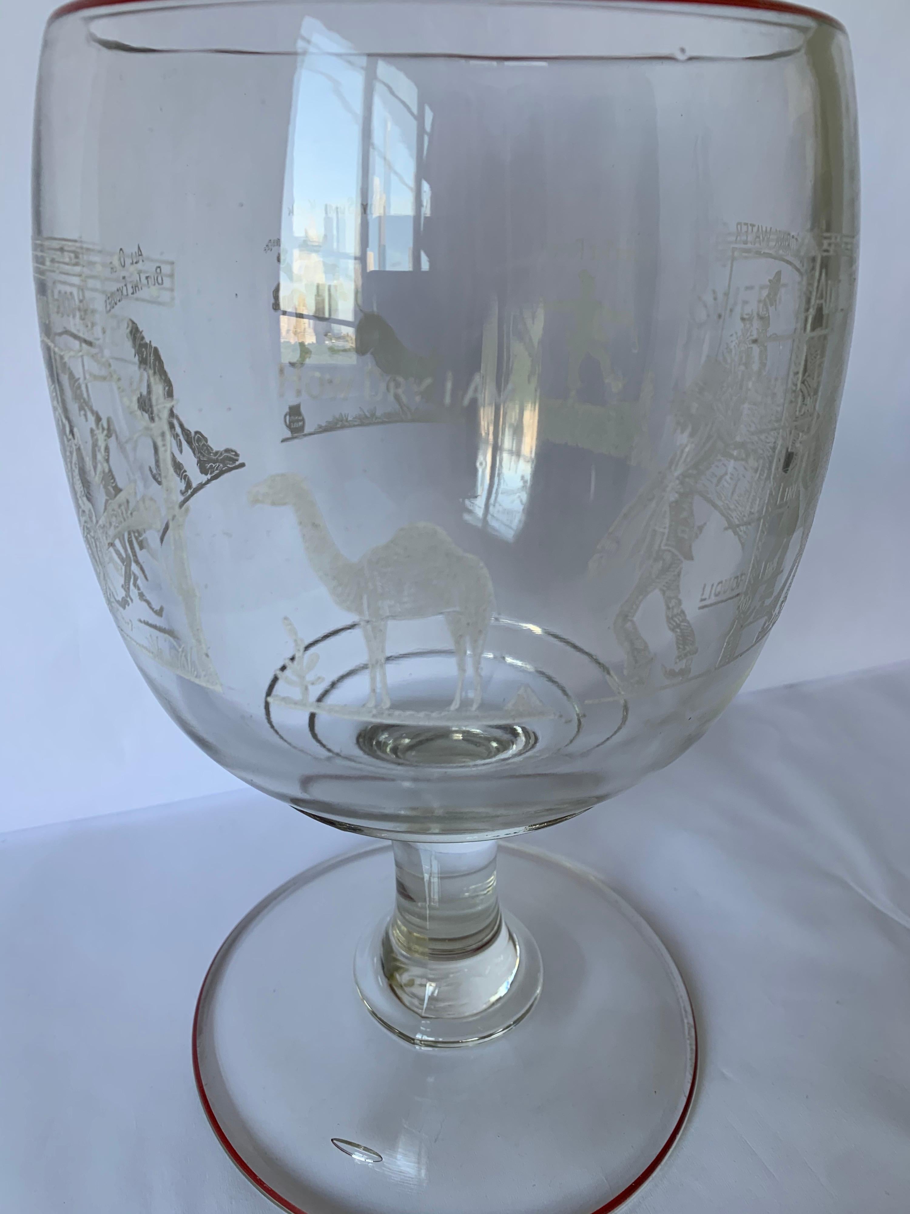 Große Schale für gemischte Getränke oder Punsch aus geätztem Glas mit Fuß (Mitte des 20. Jahrhunderts) im Angebot