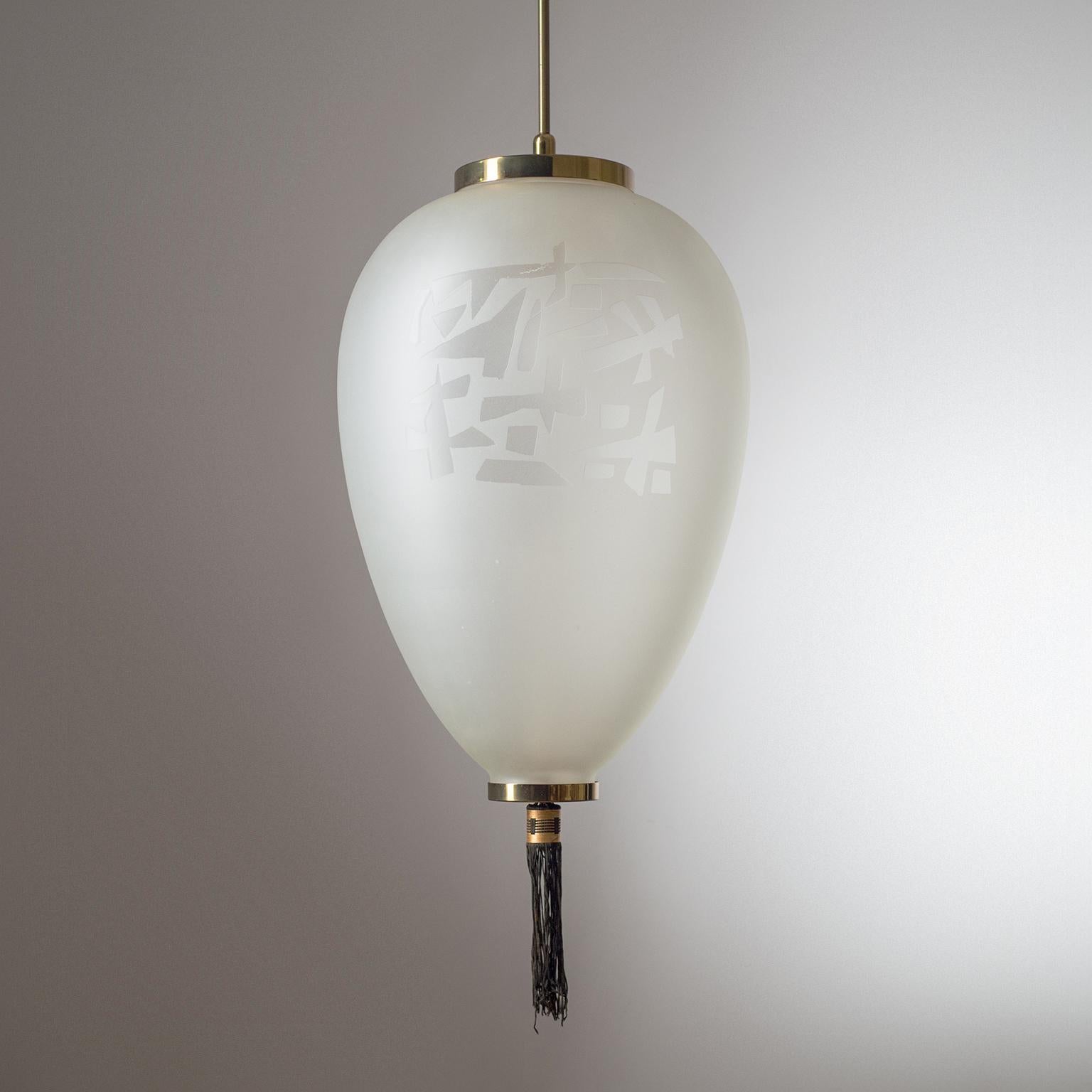 Large Etched Glass Pendant by Angelo Lelii, Arredoluce, 1958 For Sale 4
