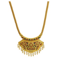 Grand collier à pendentifs en or jaune 22K de style néo-étrusque