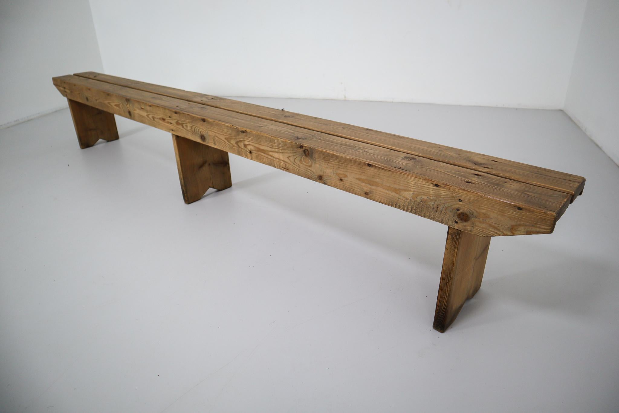 Large European Antique Pinewood Bench In Good Condition In Almelo, NL
