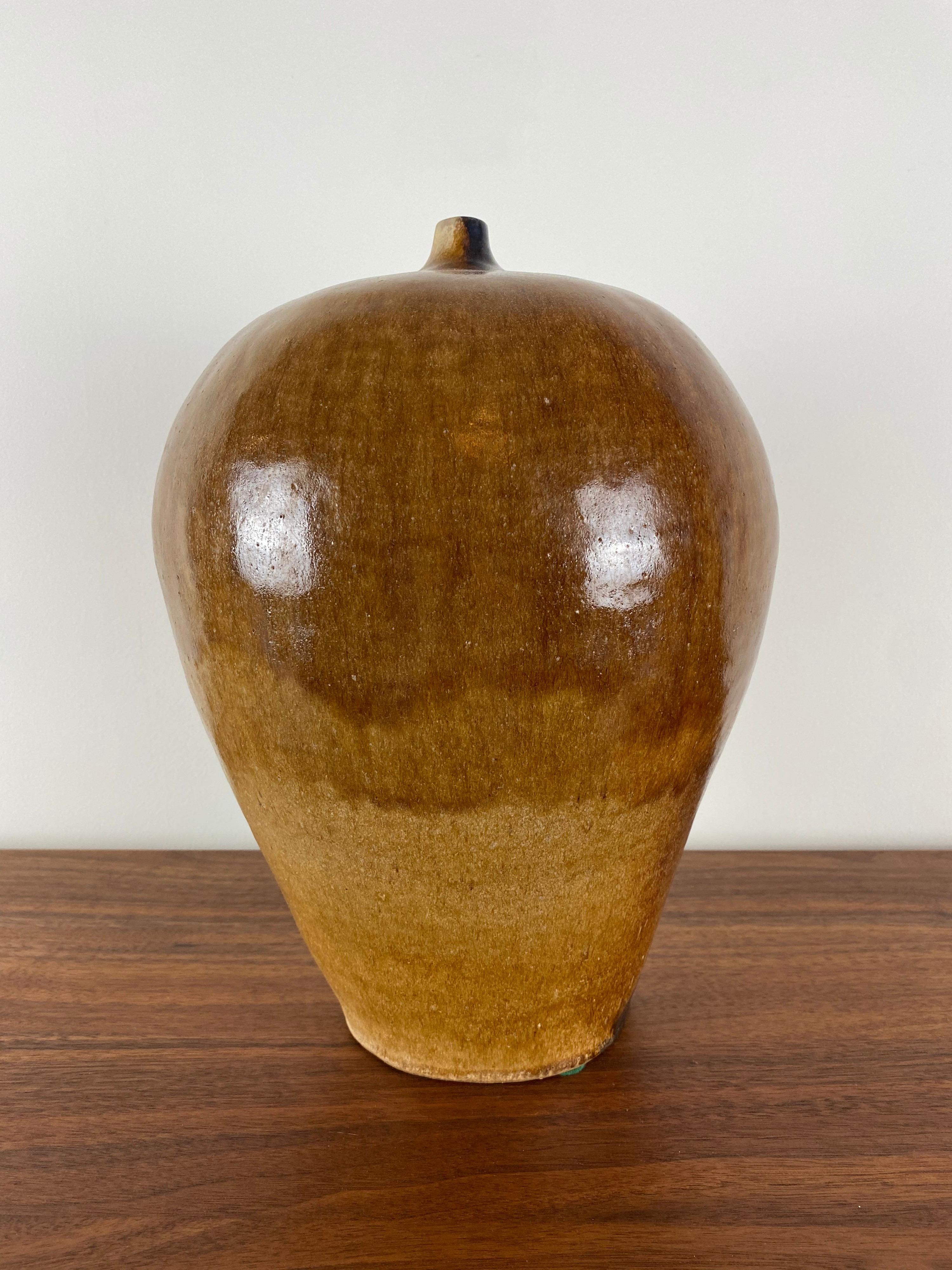 Fin du 20e siècle Grand vase en céramique pour pots à herbes exagéré en vente