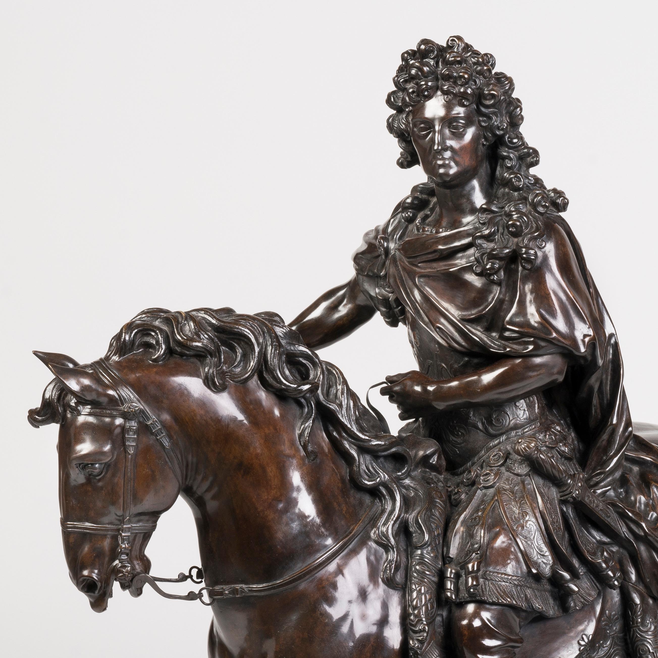 Grande ed eccezionale bronzo equestre di Luigi XIV a cavallo dopo Girardon In condizioni buone in vendita a London, GB