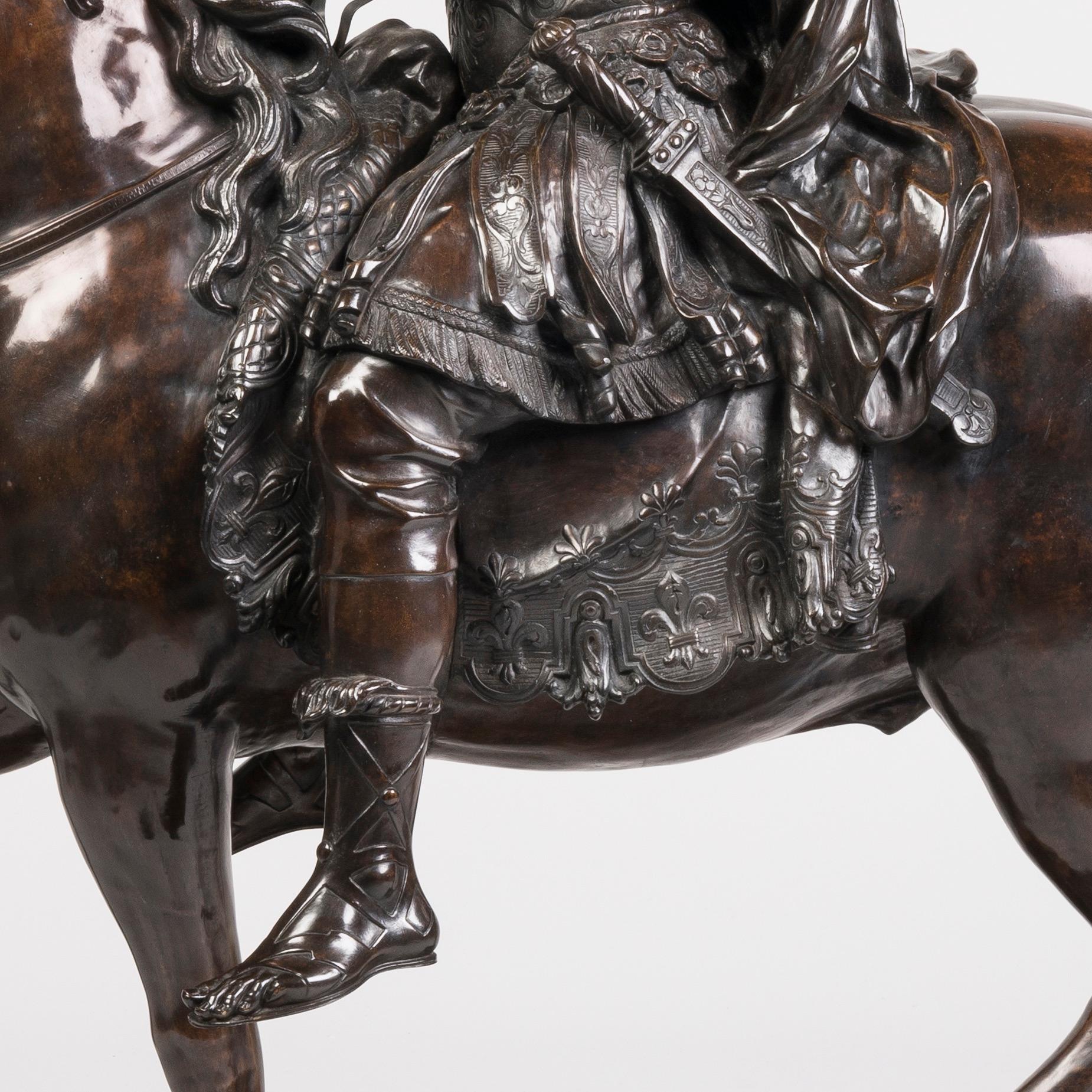 Grande ed eccezionale bronzo equestre di Luigi XIV a cavallo dopo Girardon in vendita 1