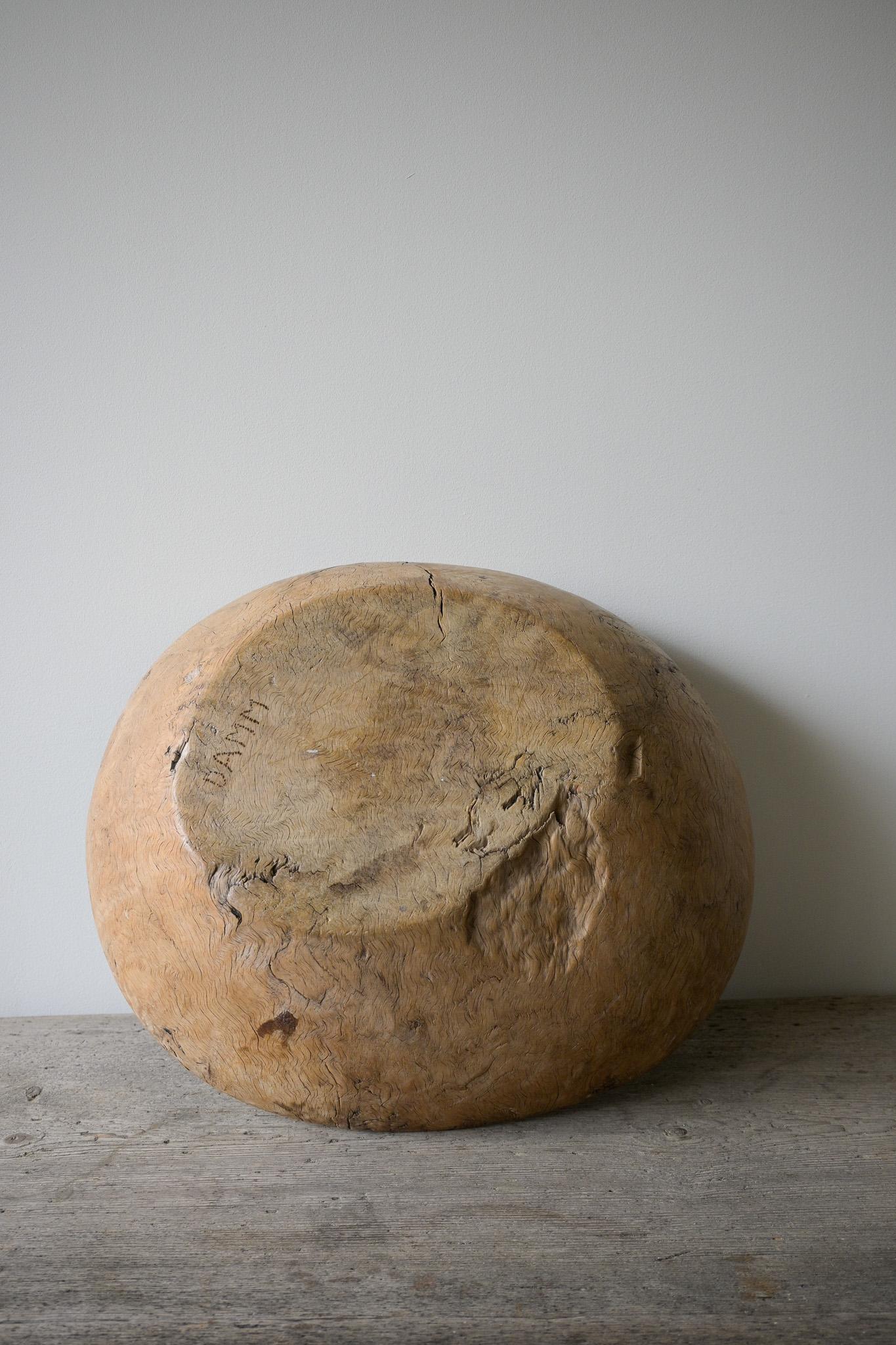 Large Exceptional Norwegian Burl Birch Bowl, ca 1780–1830 For Sale 7