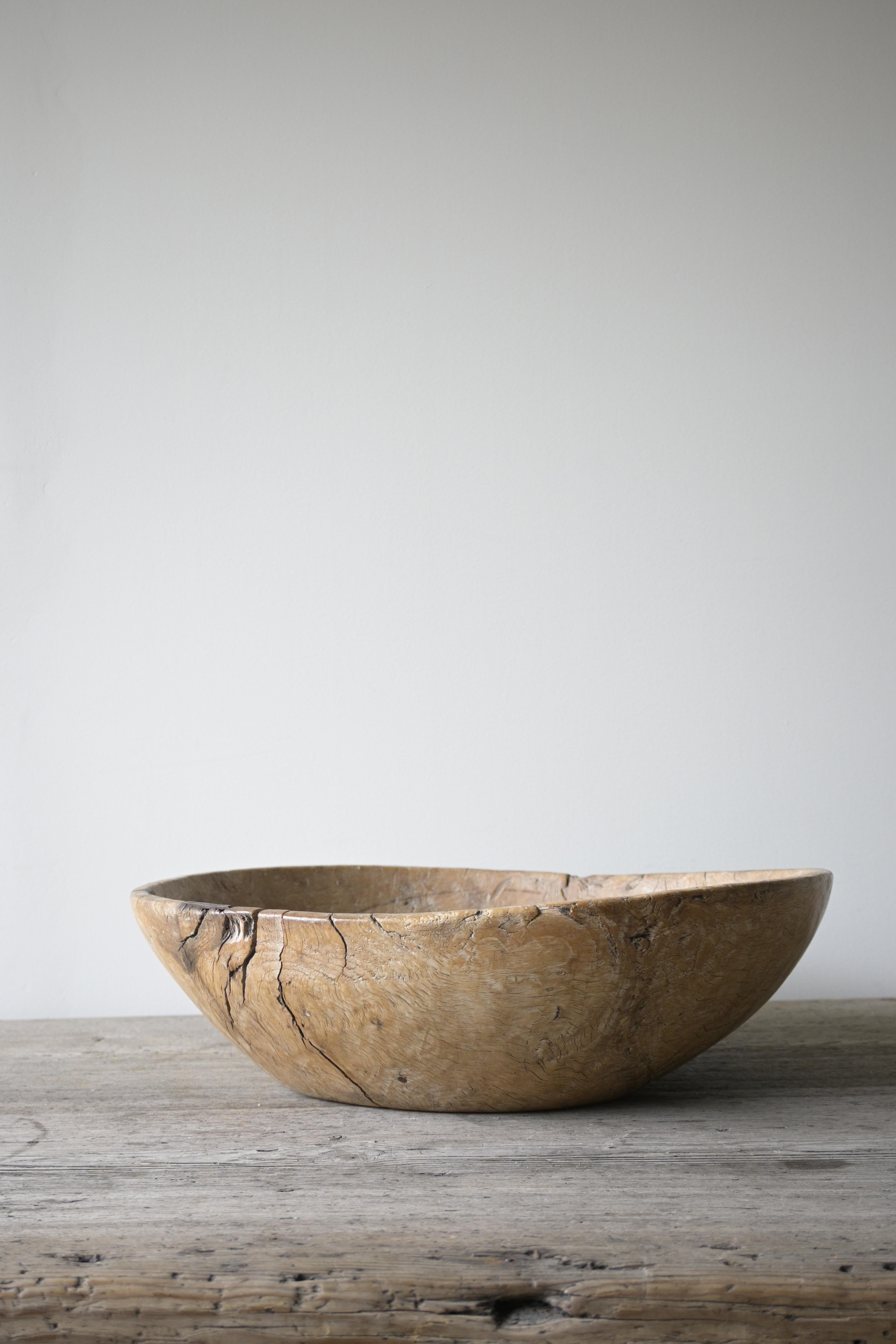 Large Exceptional Norwegian Burl Birch Bowl, ca 1780–1830 For Sale 1