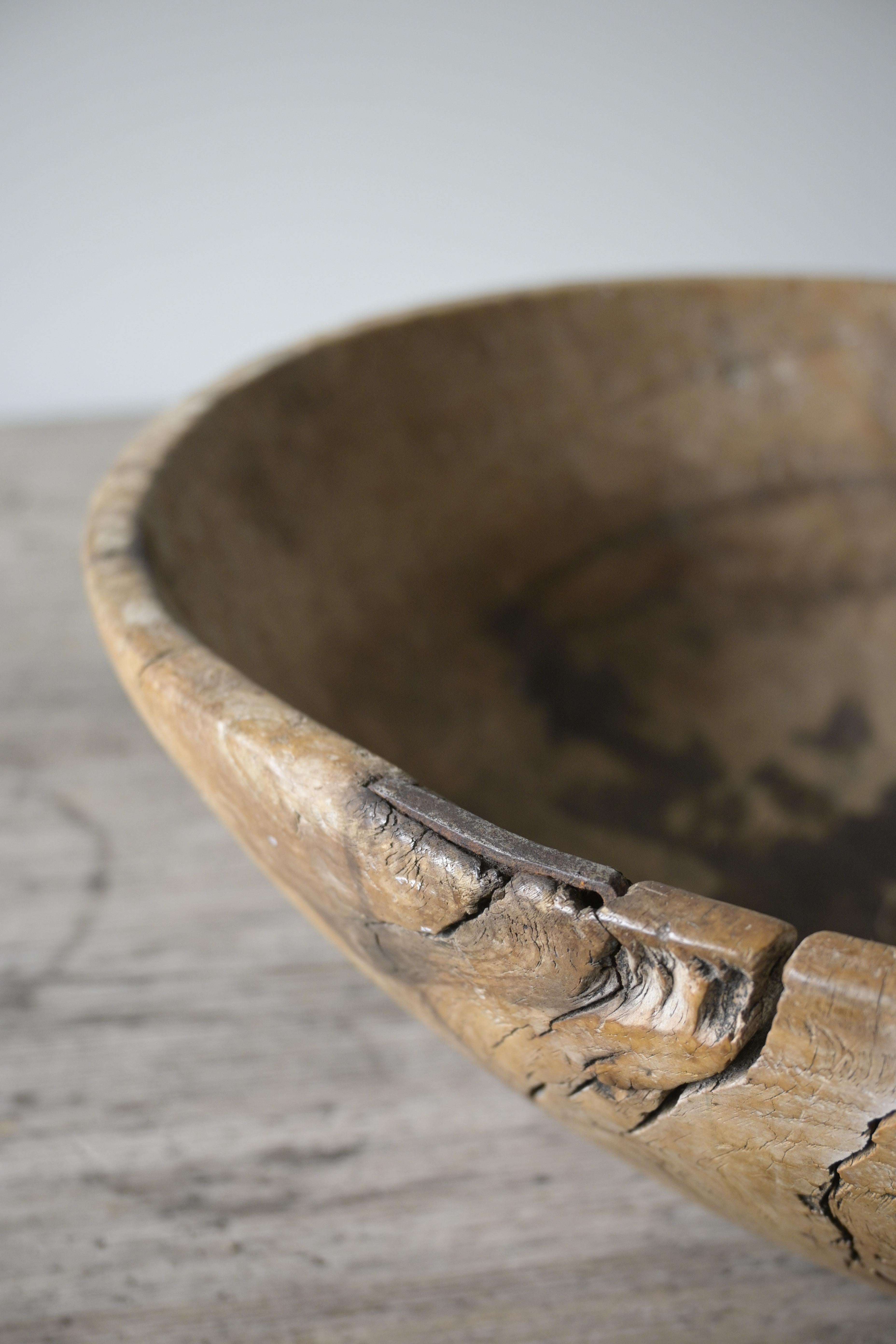 Large Exceptional Norwegian Burl Birch Bowl, ca 1780–1830 For Sale 3