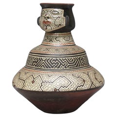 Grand et exceptionnel vase à eau en poterie Shipibo Nord-est du PEROU, 20e siècle
