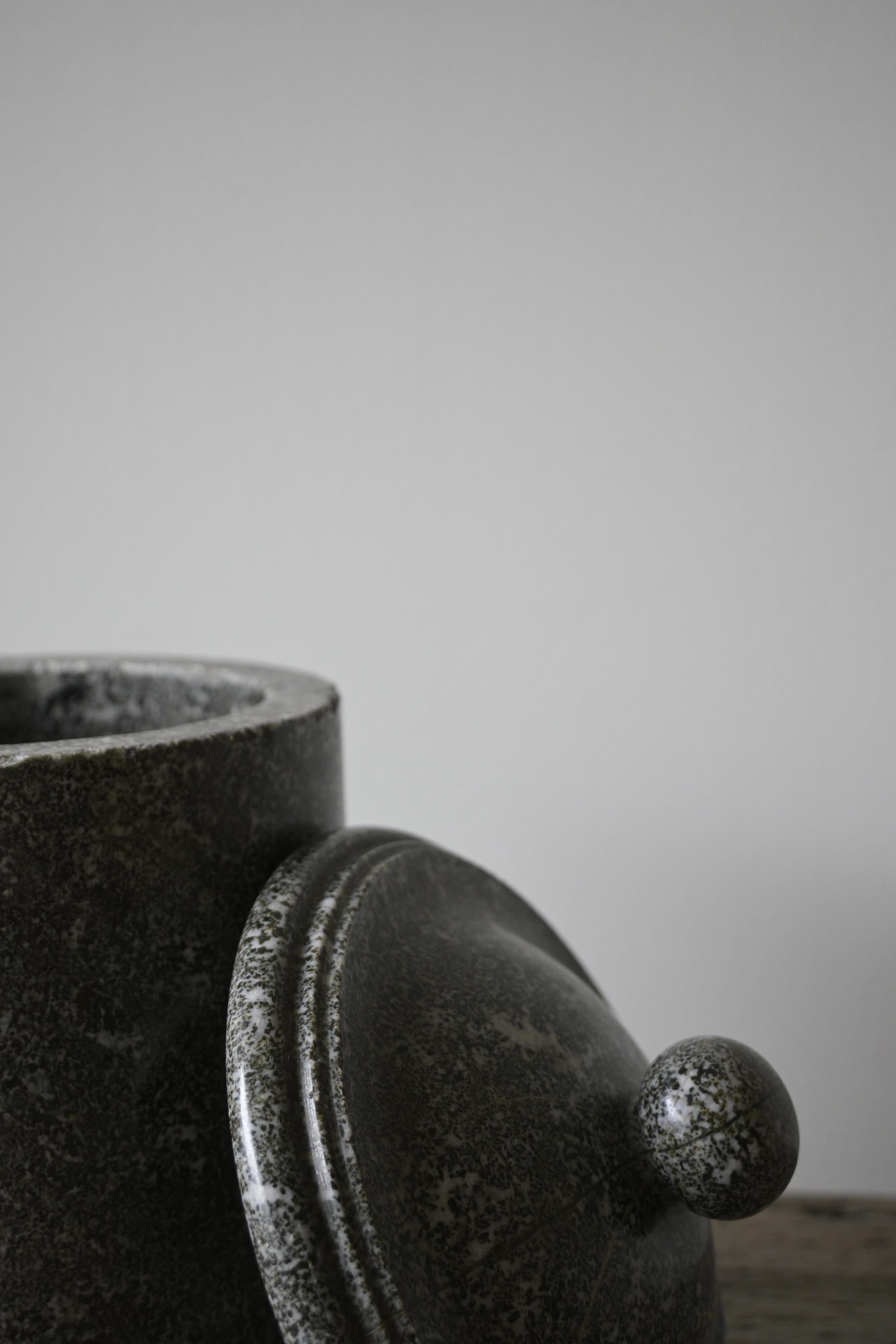 Large Exceptional Swedish Empire Stone Box ca 1800–1830s For Sale 1