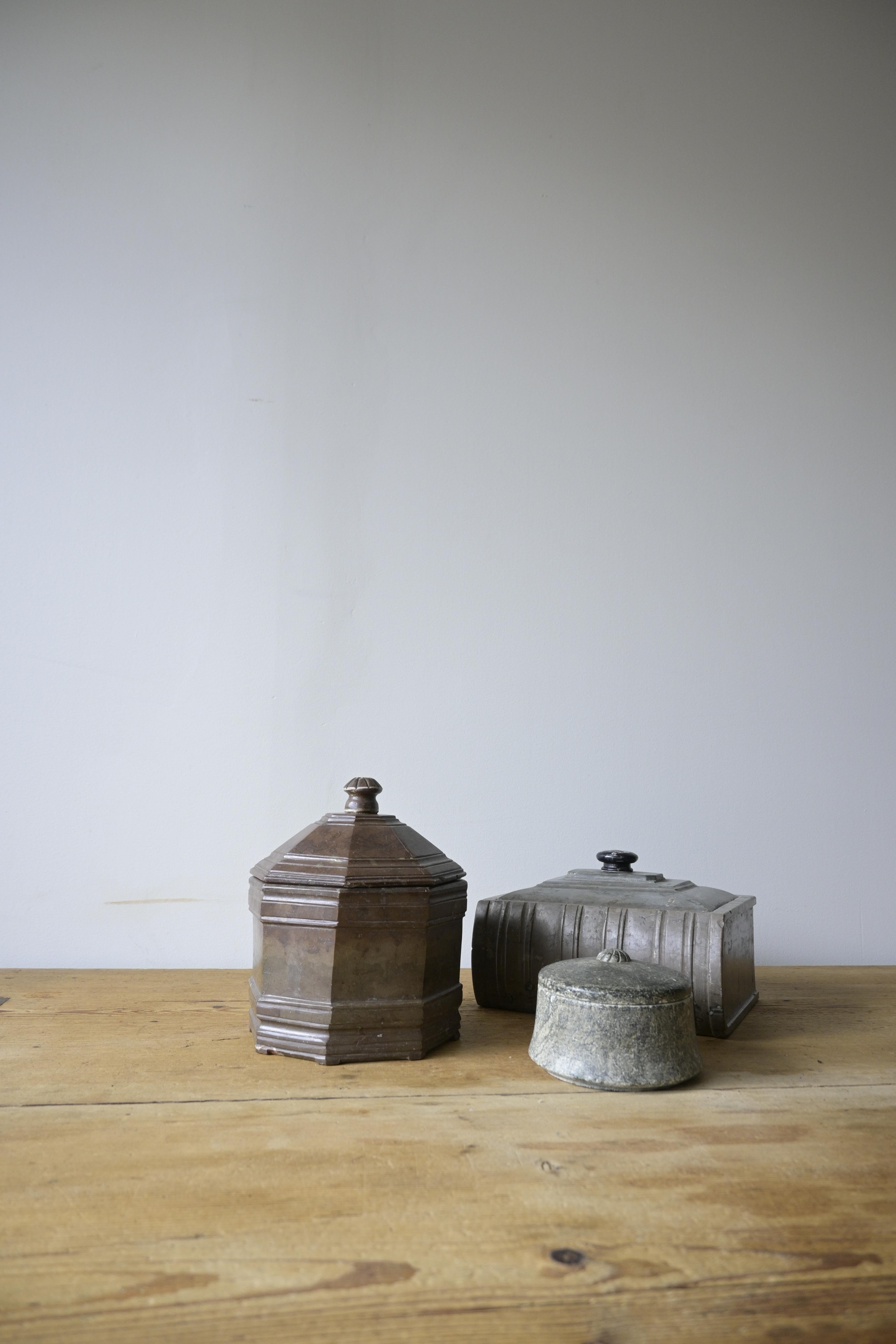 Large Exceptional Swedish Stone Box, ca 1850 For Sale 4