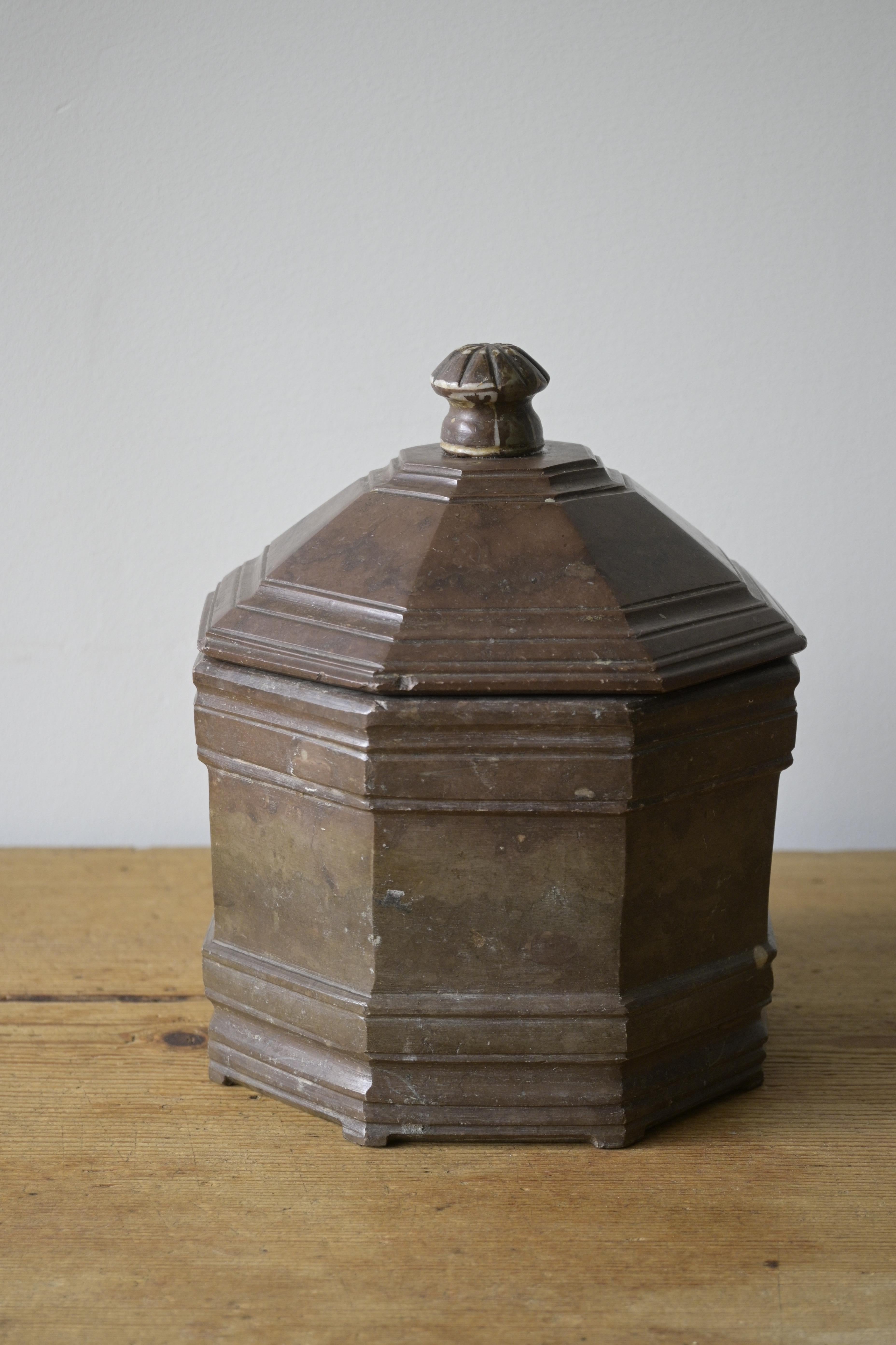 Large Exceptional Swedish Stone Box, ca 1850 For Sale 2
