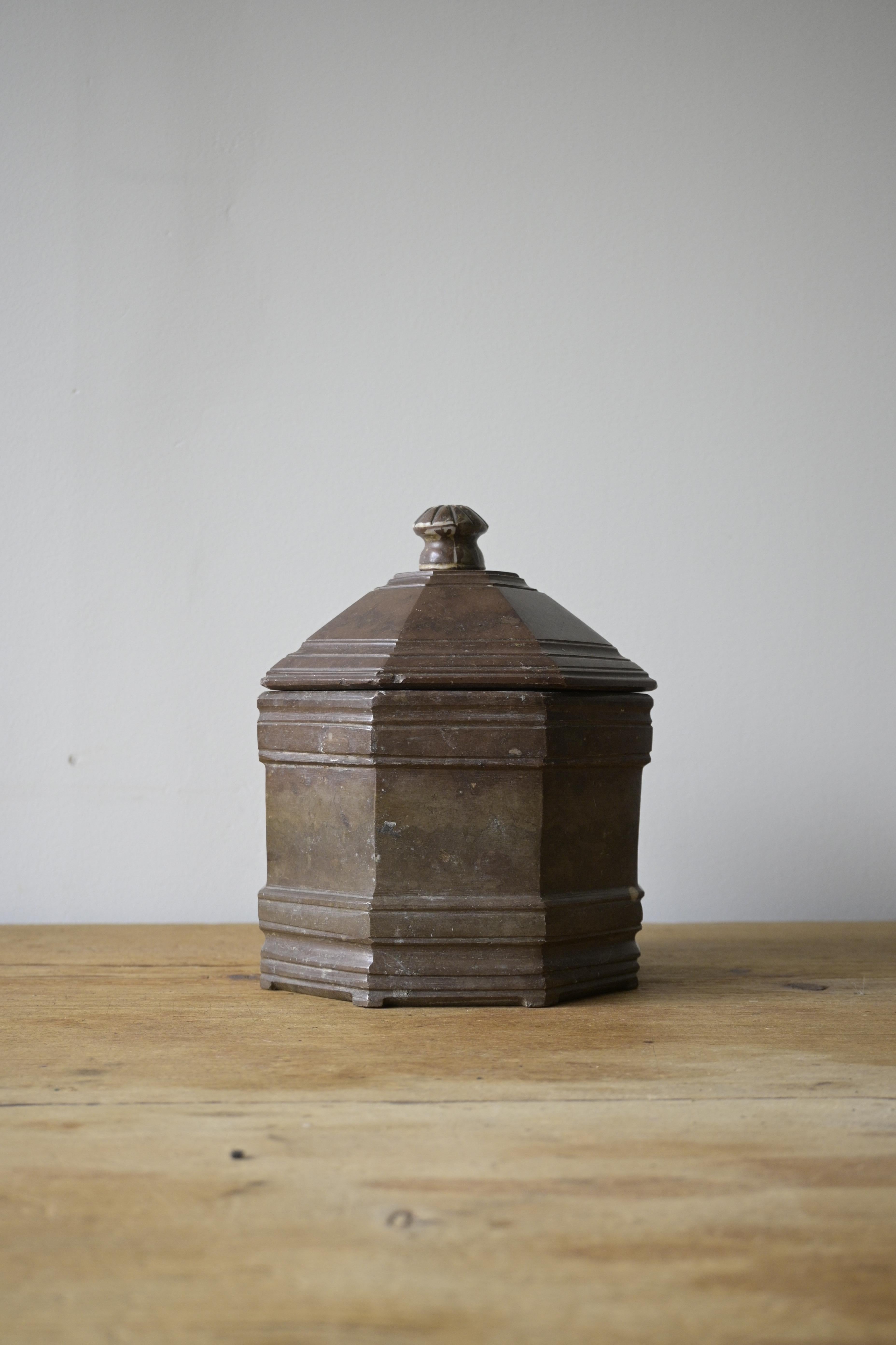 Large Exceptional Swedish Stone Box, ca 1850 For Sale 3