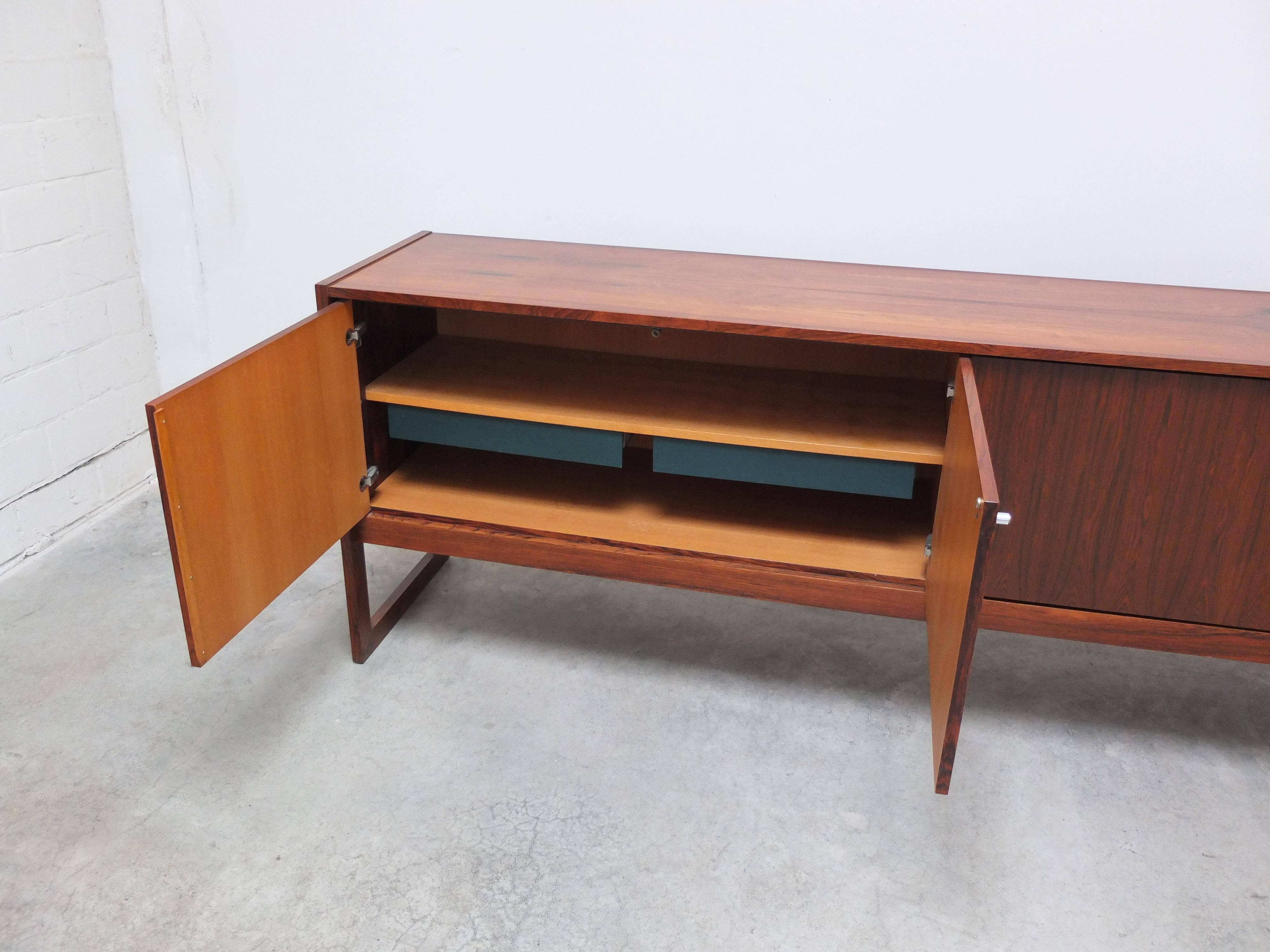 Large Exclusive 'Tecton' Sideboard by V-Form, 1960s For Sale 9