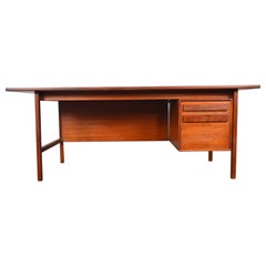 Grand bureau moderne danois en teck