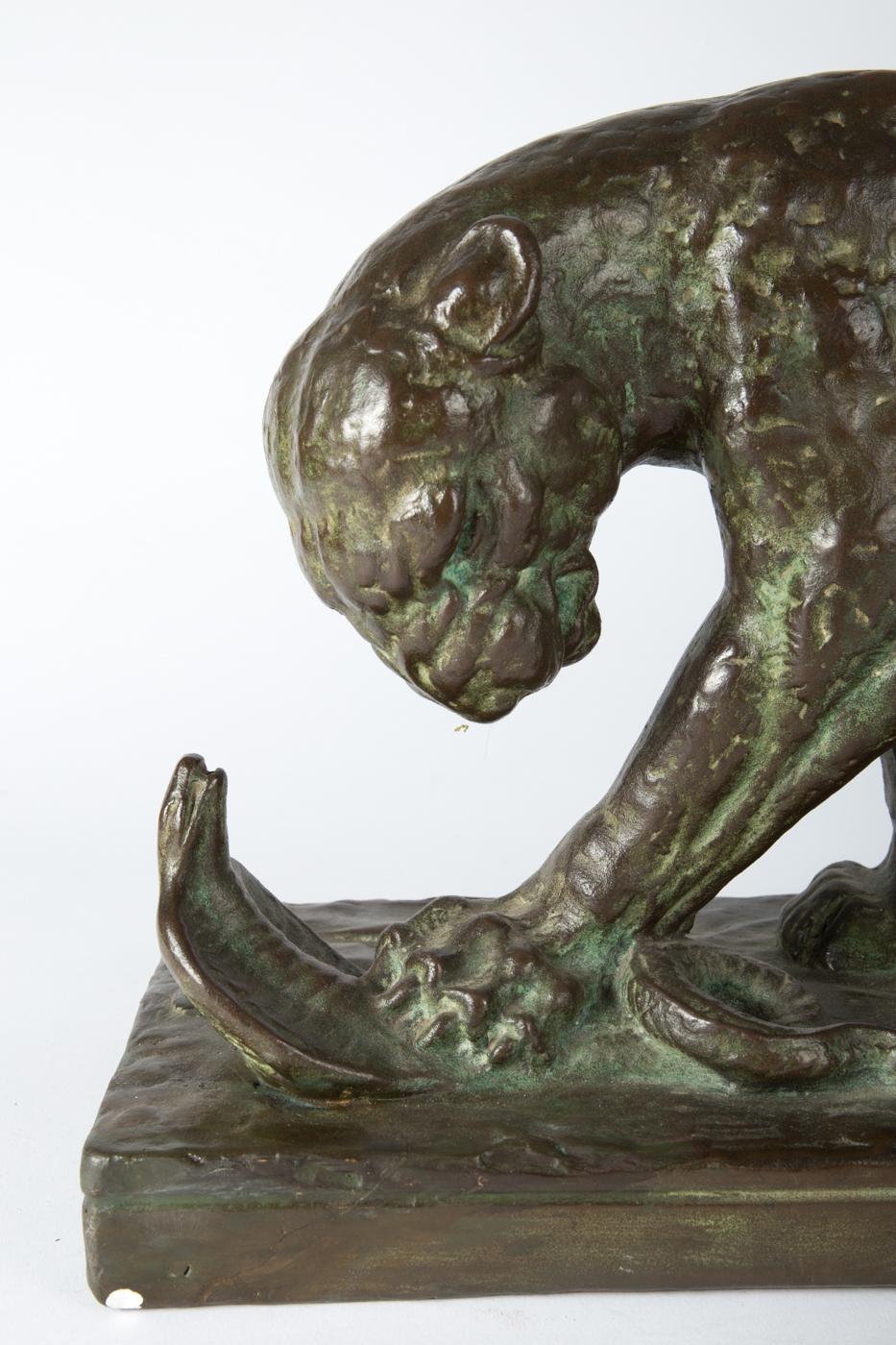 Grande panthère expressive avec cobra en sculpture Art Déco française par Felix Guis. Bon état - En vente à Köln, NW