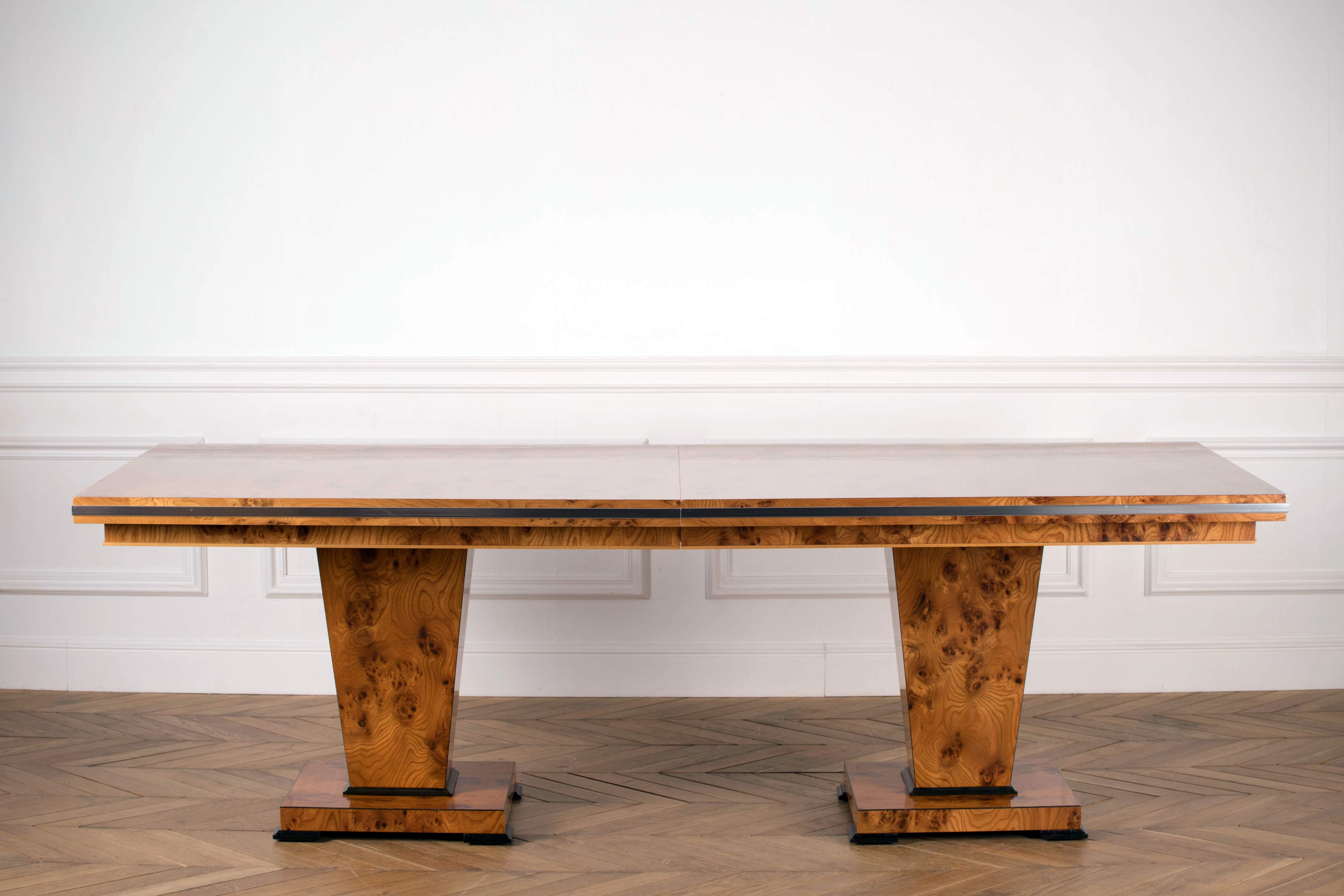 Large Extendable Art Deco Table by Restall Brown and Clennell 8