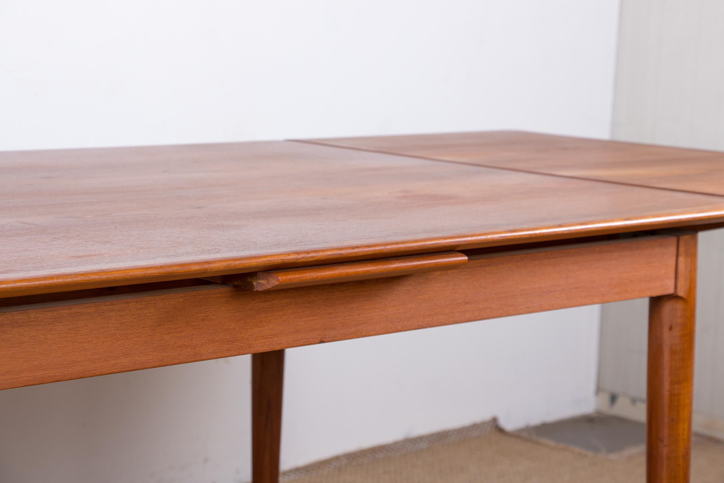 Large Extendable Danish Teak Dining Table by Skovmand and Andersen, 1960 For Sale 11