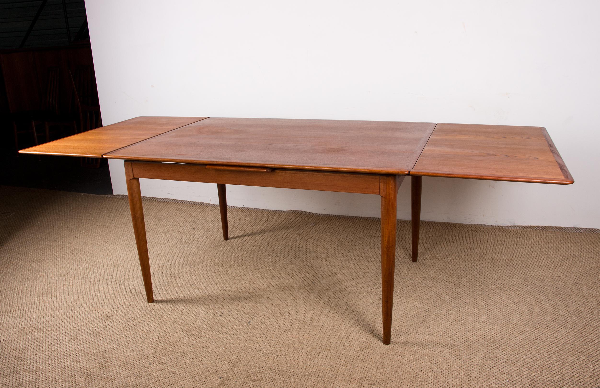 Large Extendable Danish Teak Dining Table by Skovmand and Andersen, 1960 For Sale 13