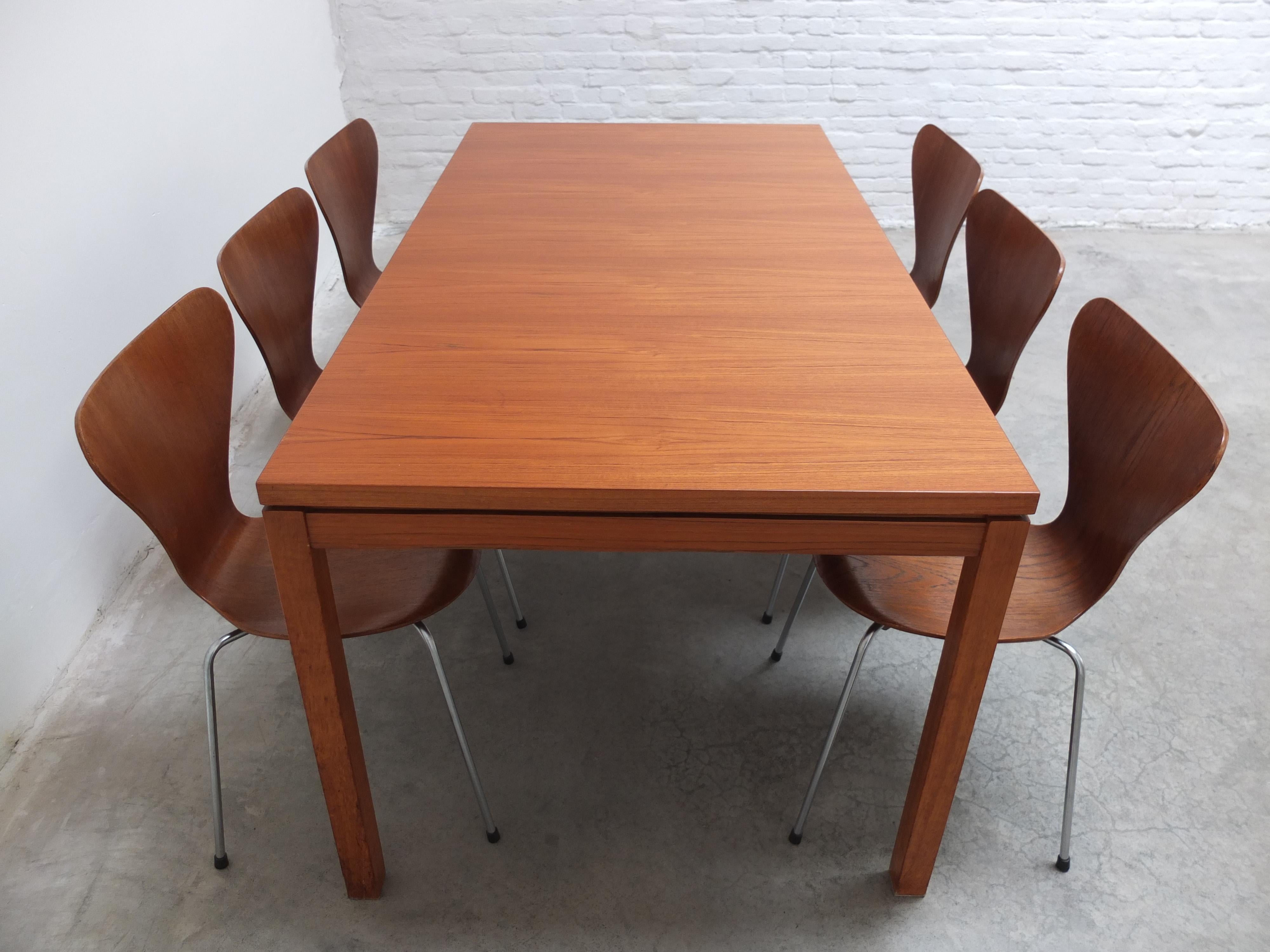 Large Extendable Dining Table by Oswald Vermaercke for V-Form, 1960s For Sale 4