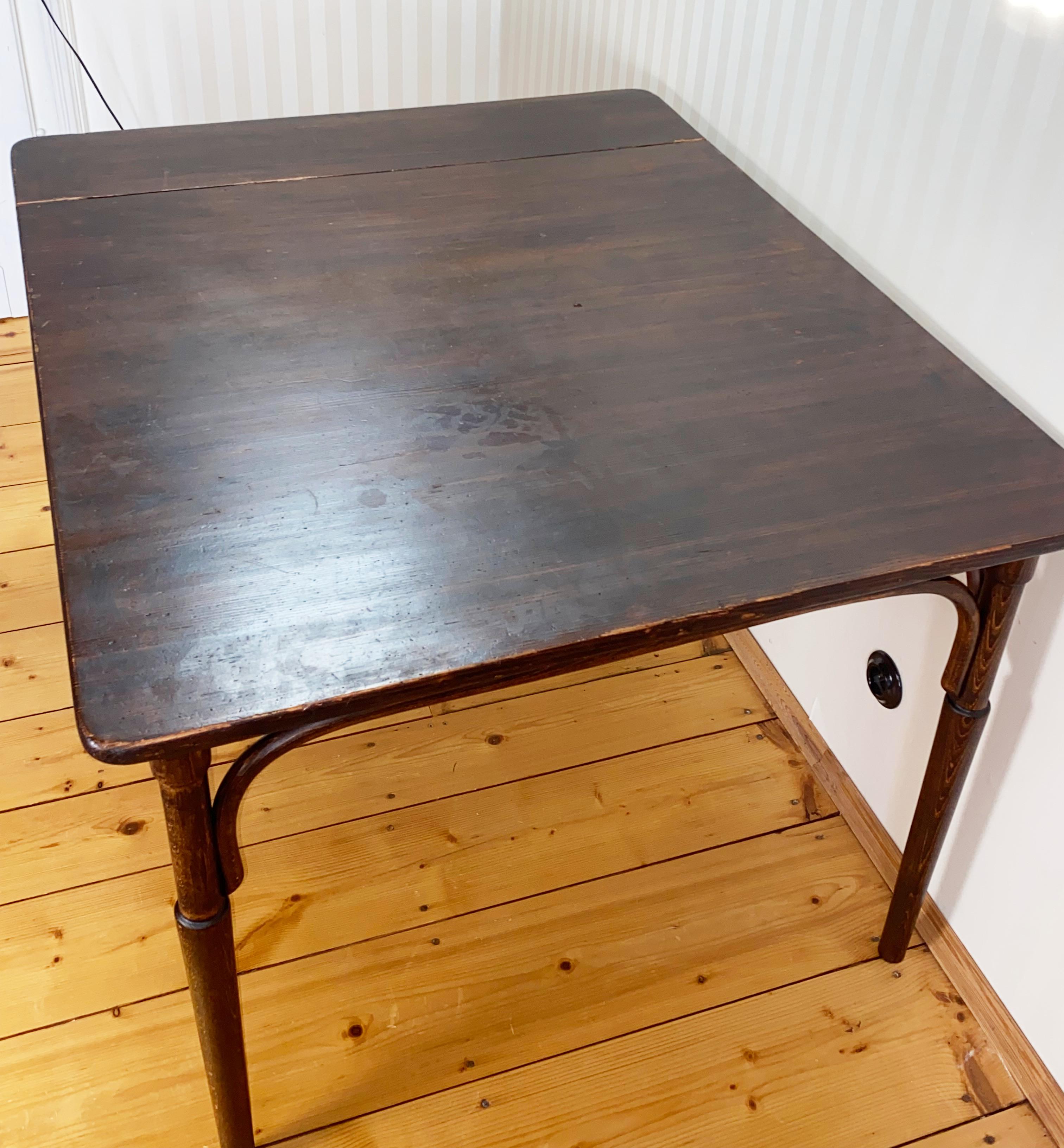 Autrichien Large extendable dining table - Thonet Nr.119, 1900ca en vente