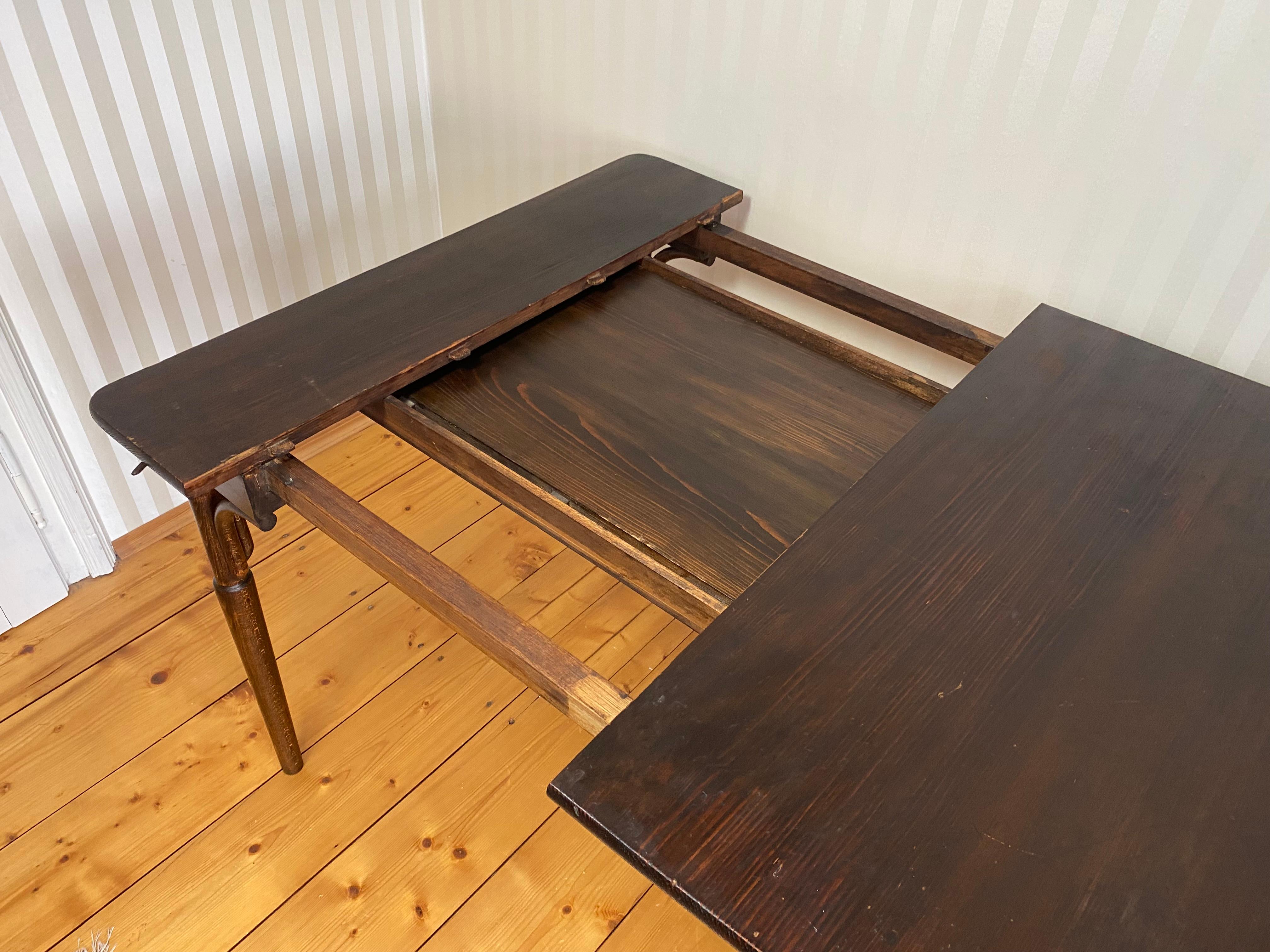 20ième siècle Large extendable dining table - Thonet Nr.119, 1900ca en vente