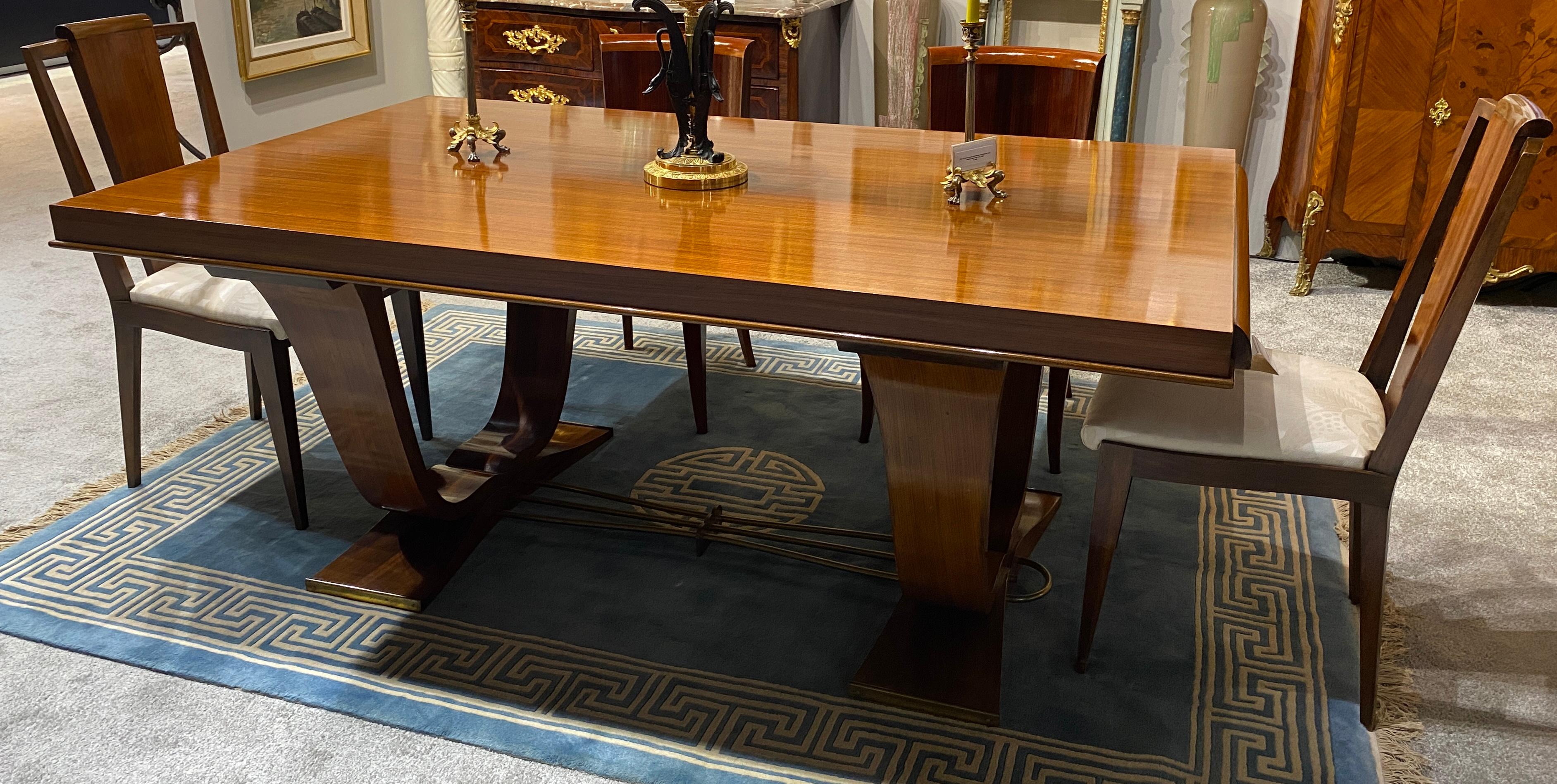 Großer ausziehbarer französischer Art Deco Esstisch, Jules Leleu Style Dining Table (Art déco) im Angebot