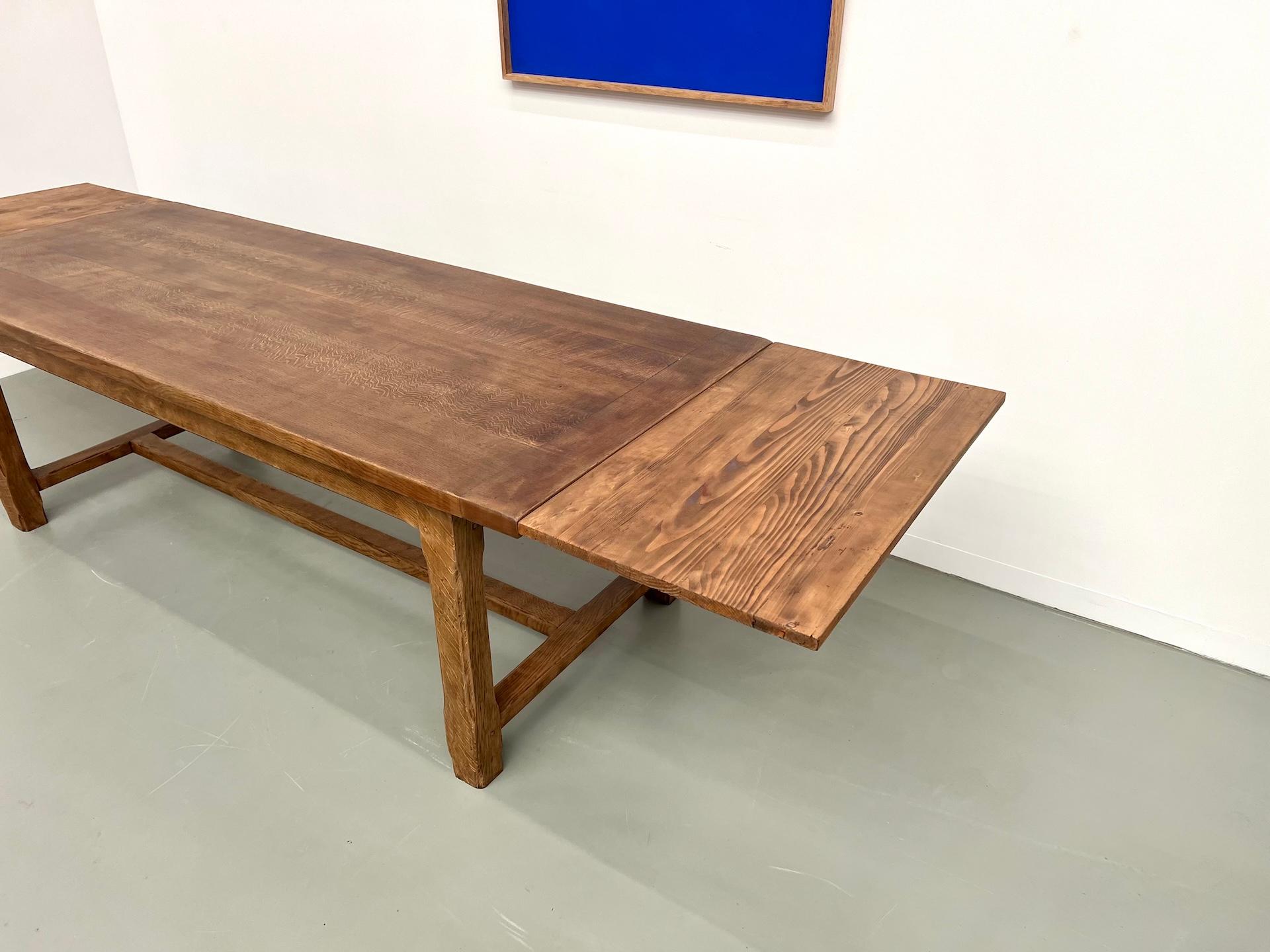 Large extendable french oak farmhouse table, 50's 2