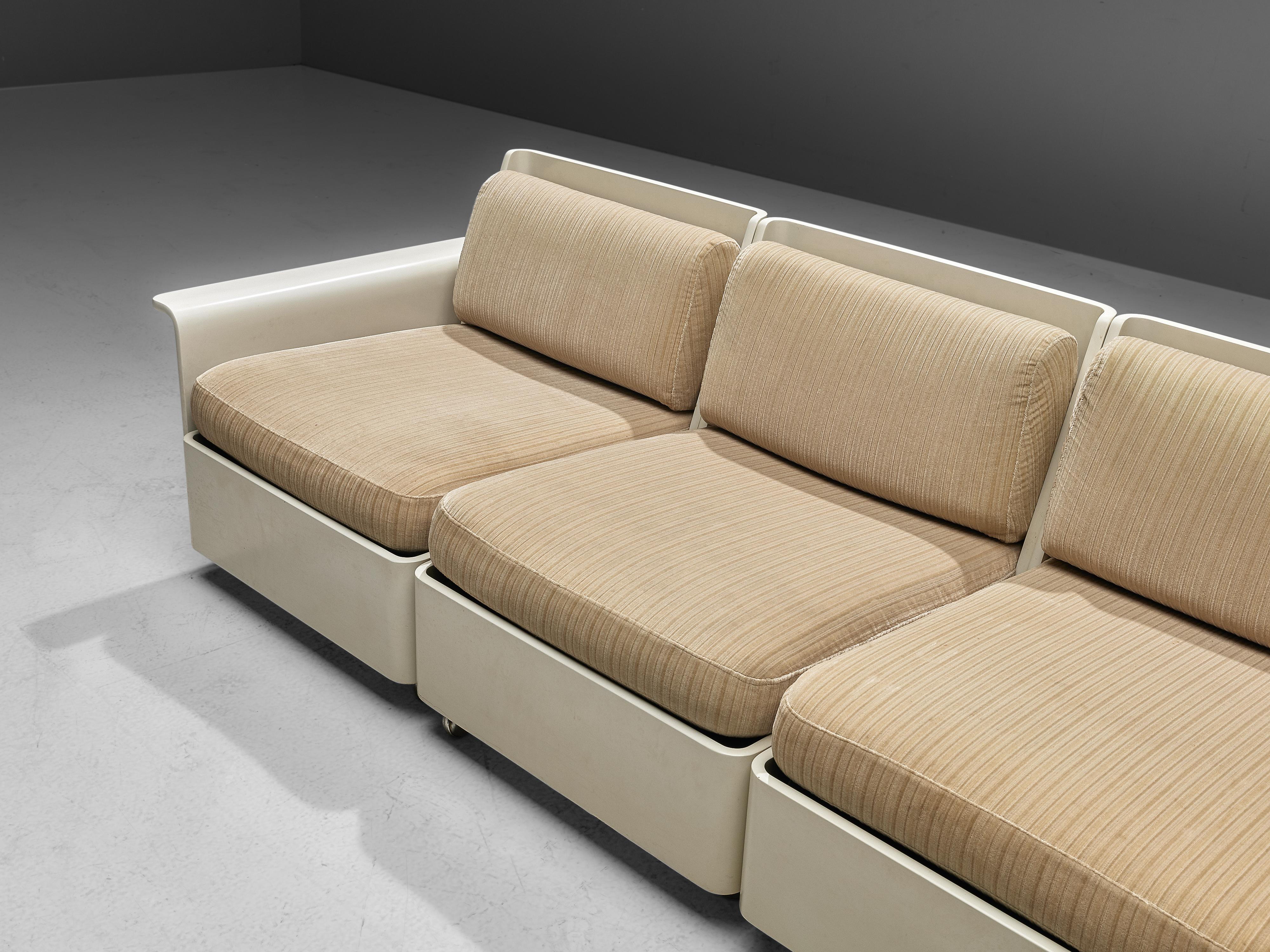 couch on wheels