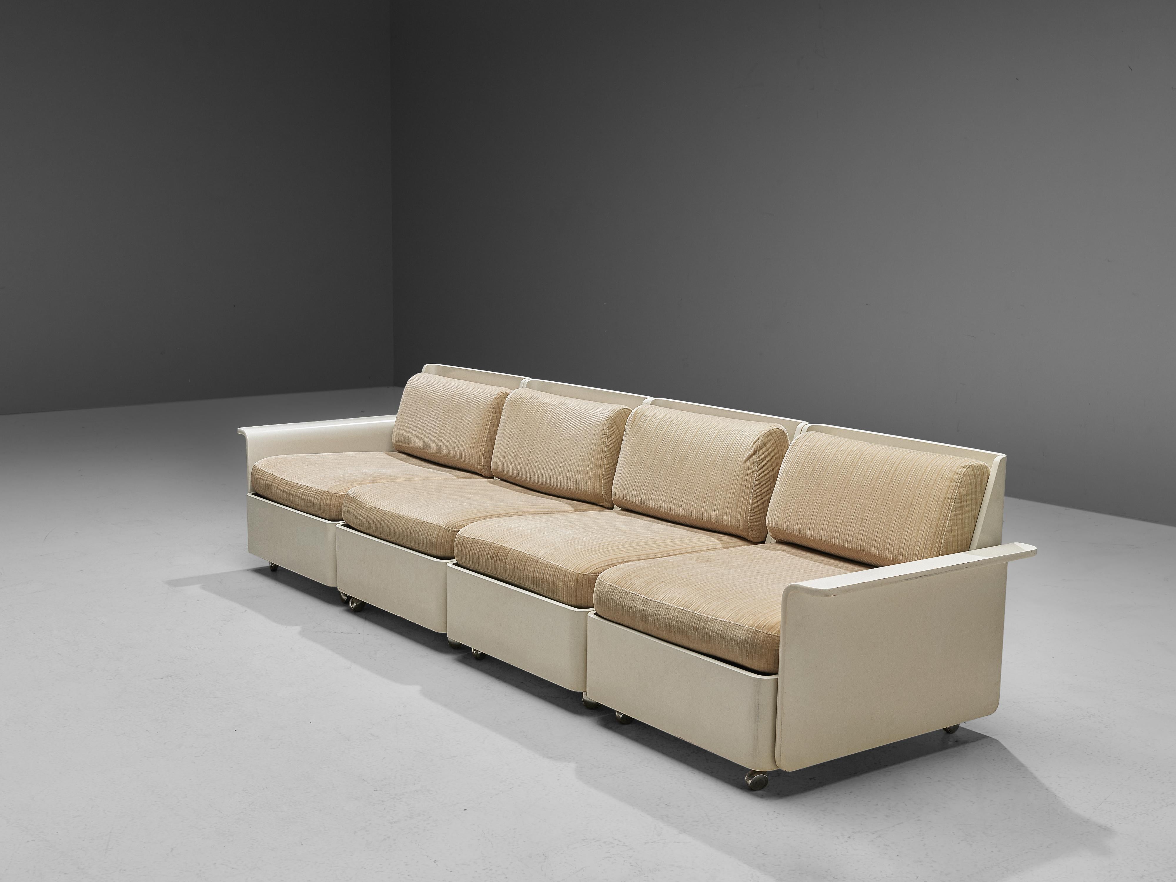 Large Extendable Modular Sofa on Wheels In Good Condition In Waalwijk, NL