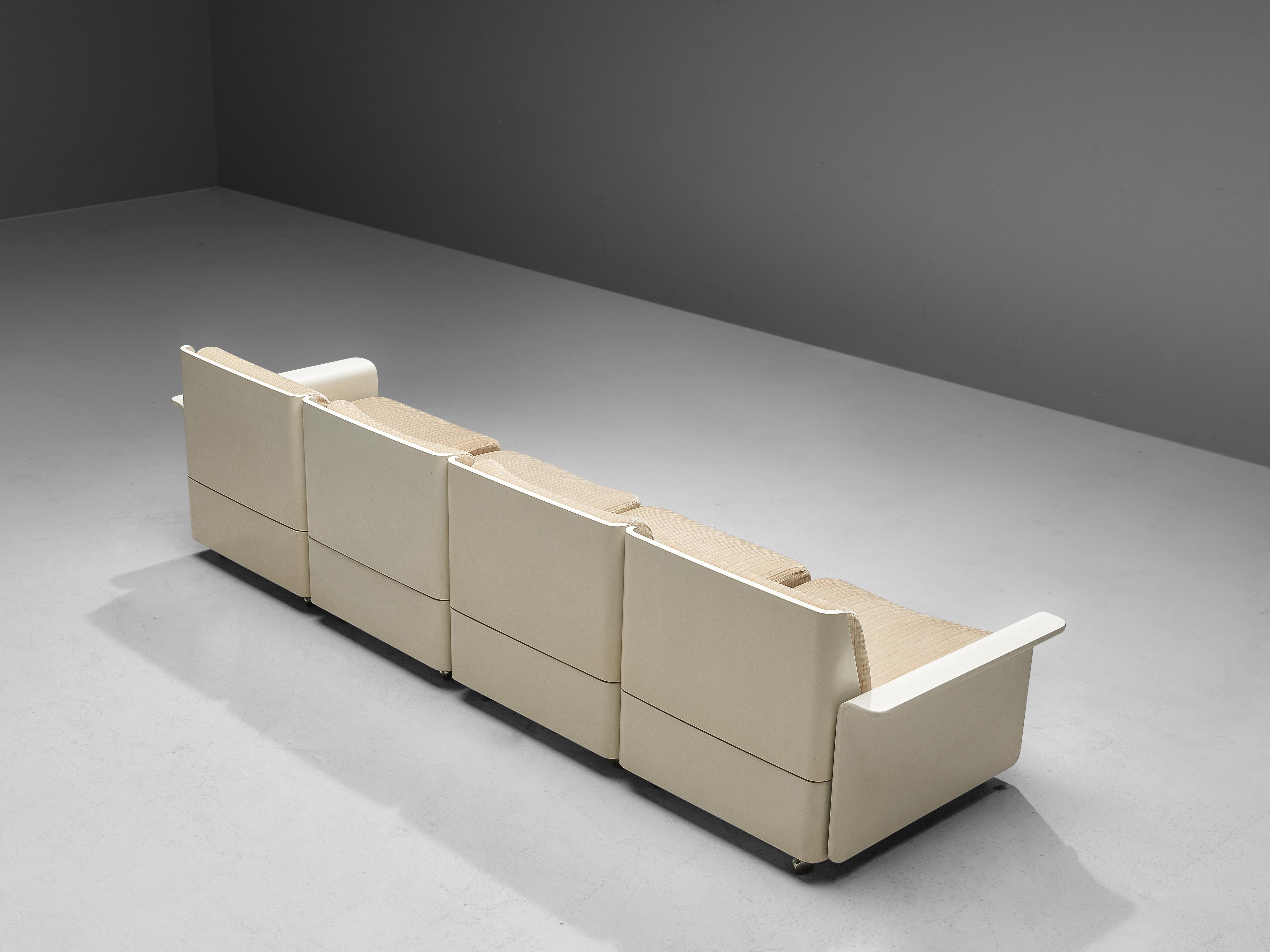 Large Extendable Modular Sofa on Wheels In Good Condition In Waalwijk, NL