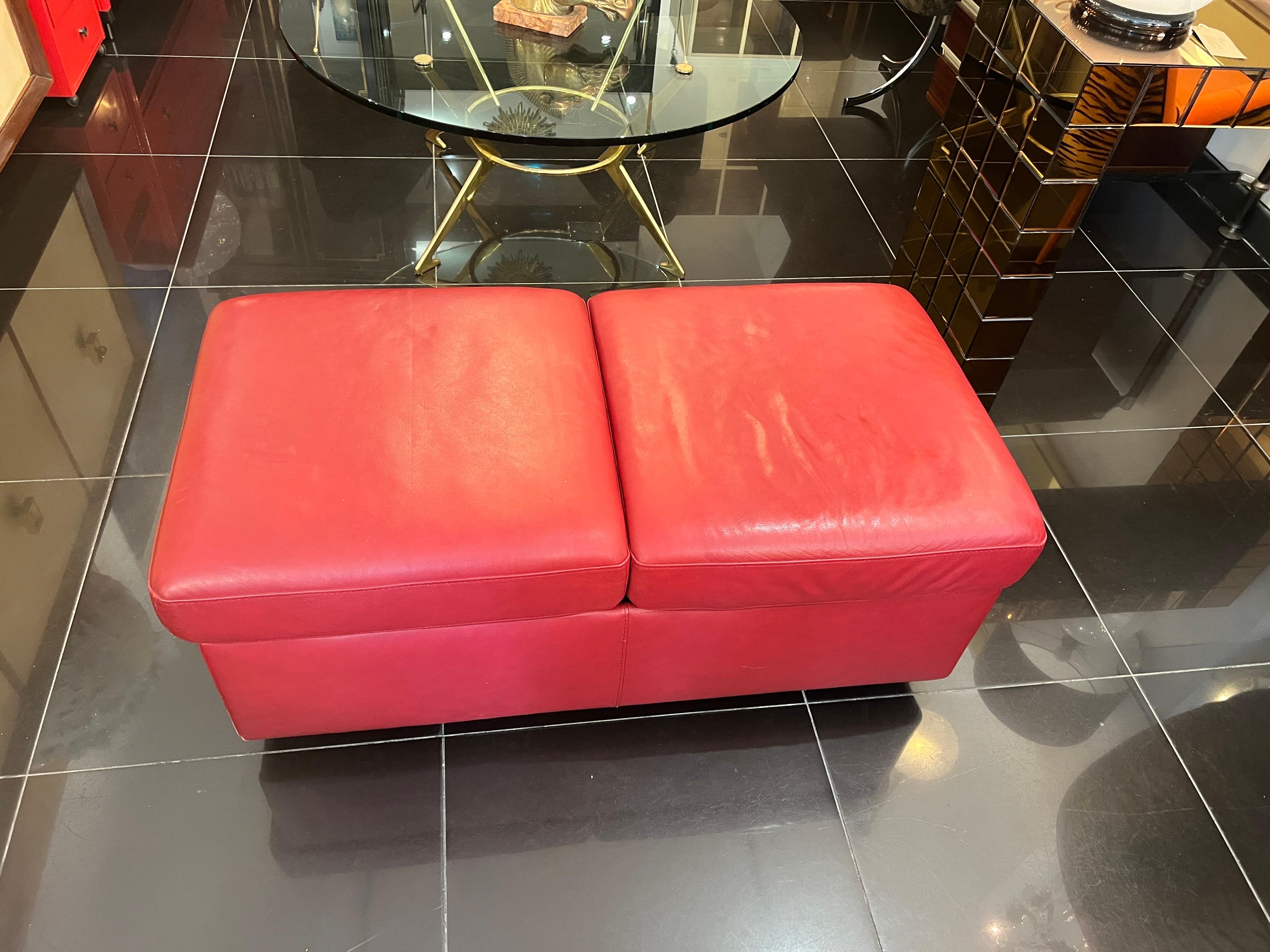 Metal Large Extendable Ottoman and Table in Red Nappa Leather For Sale