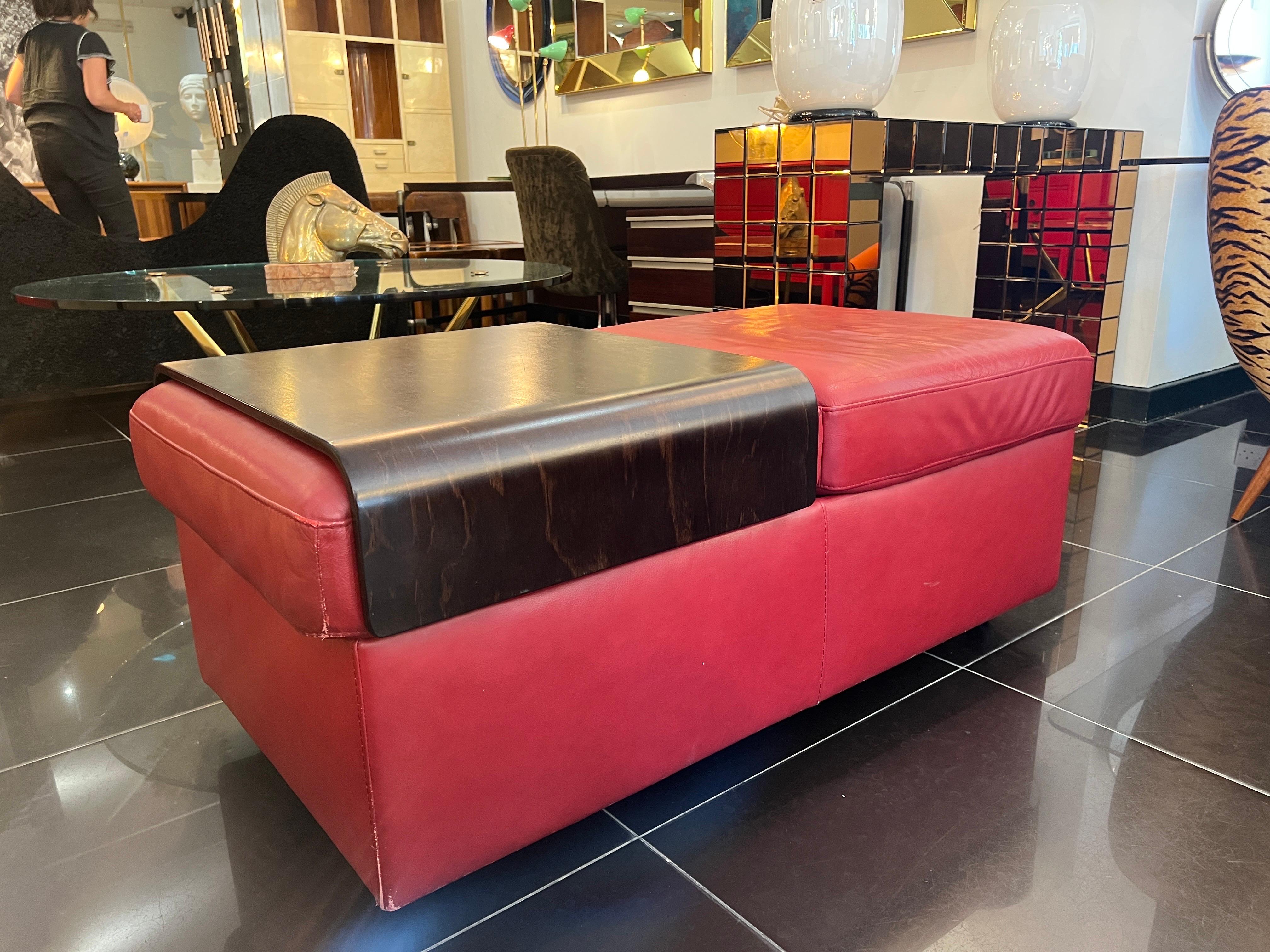 Large Extendable Ottoman and Table in Red Nappa Leather For Sale 3